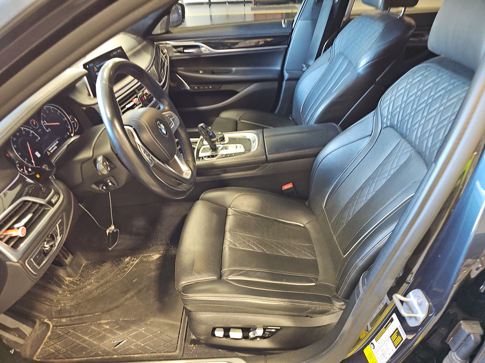 2019 BMW 7 Series 750i RWD