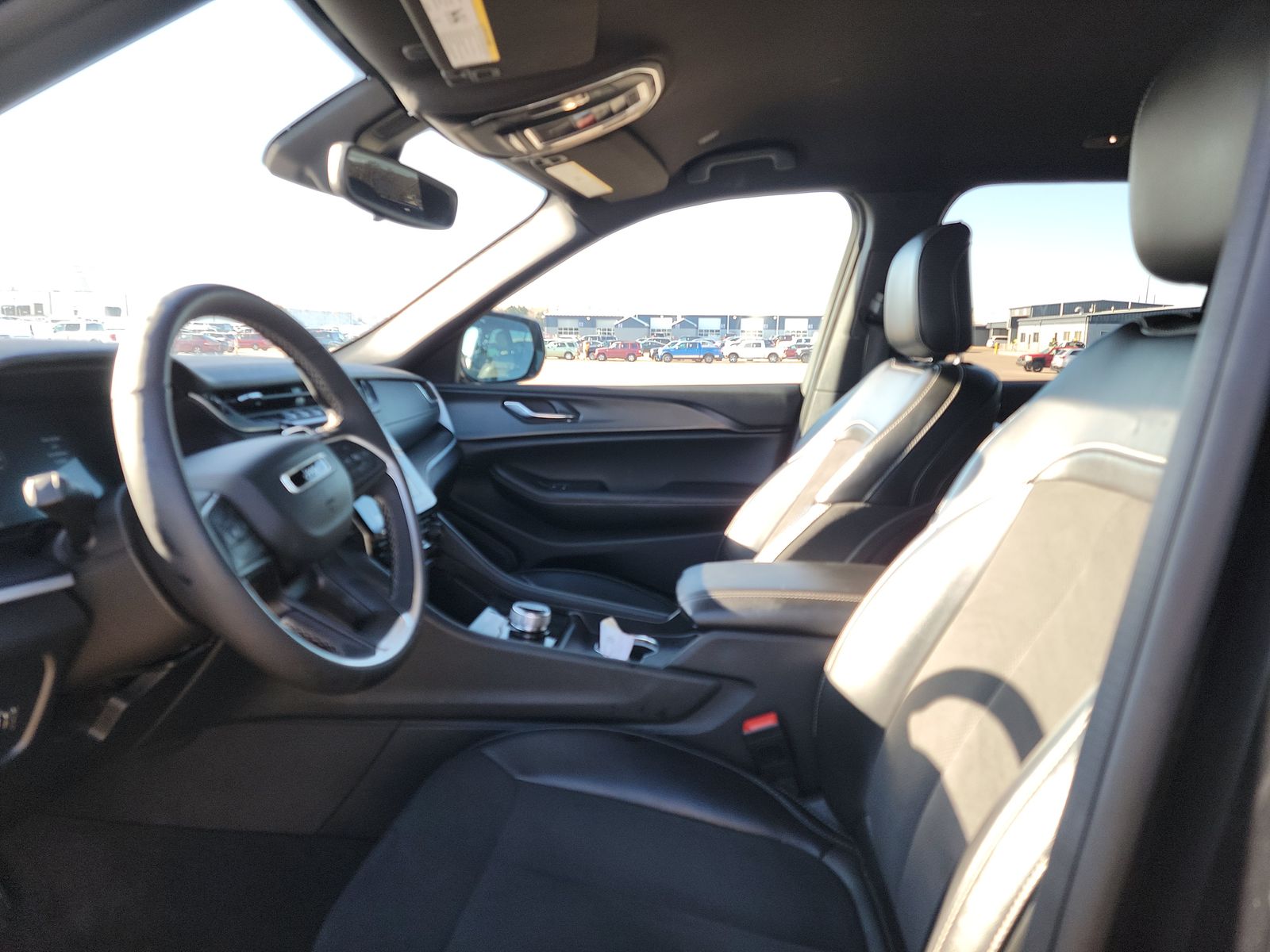 2024 Jeep Grand Cherokee Altitude AWD