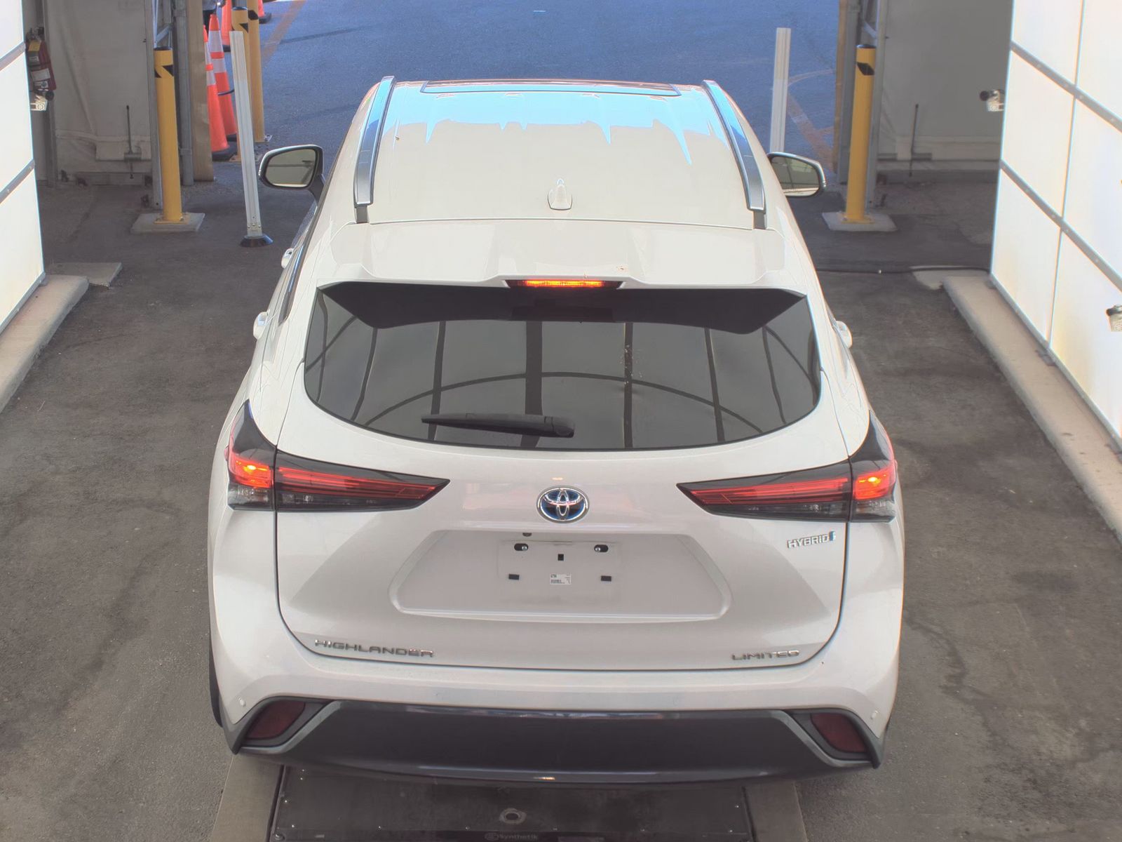 2022 Toyota Highlander Hybrid Limited AWD