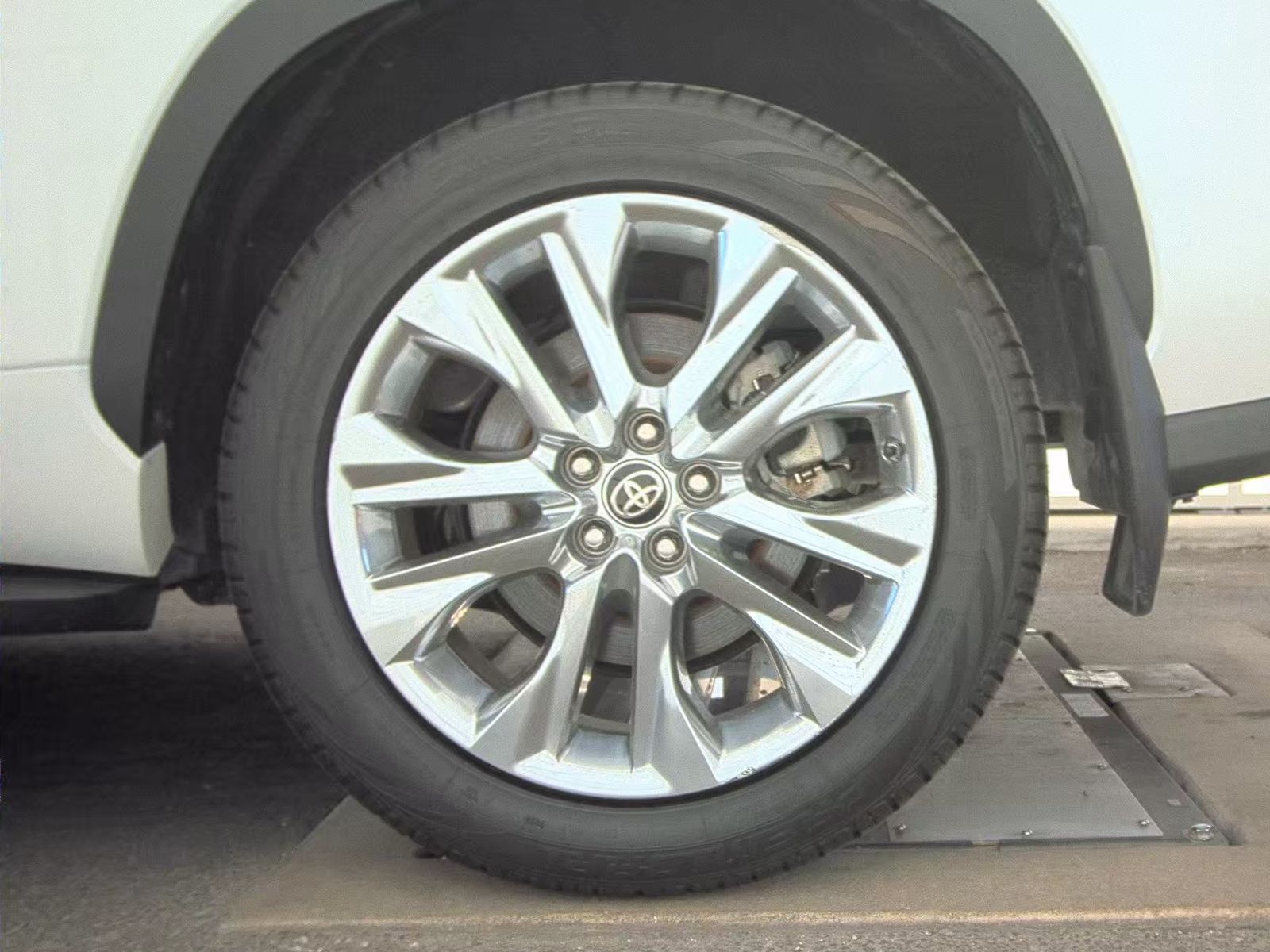 2022 Toyota Highlander Hybrid Limited AWD