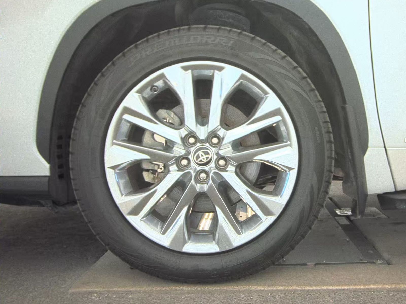 2022 Toyota Highlander Hybrid Limited AWD