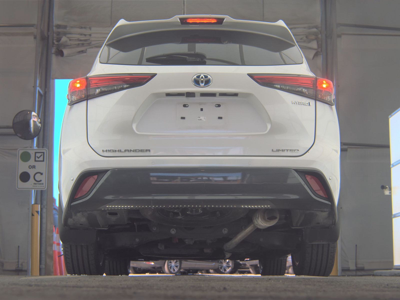 2022 Toyota Highlander Hybrid Limited AWD