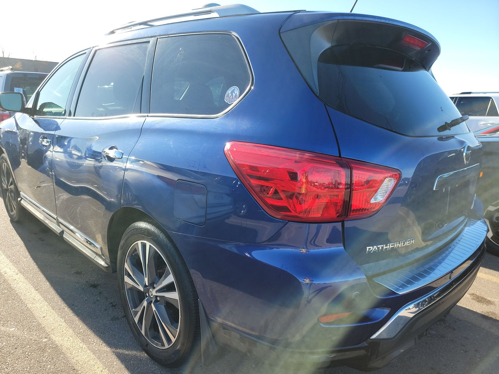 2017 Nissan Pathfinder Platinum AWD