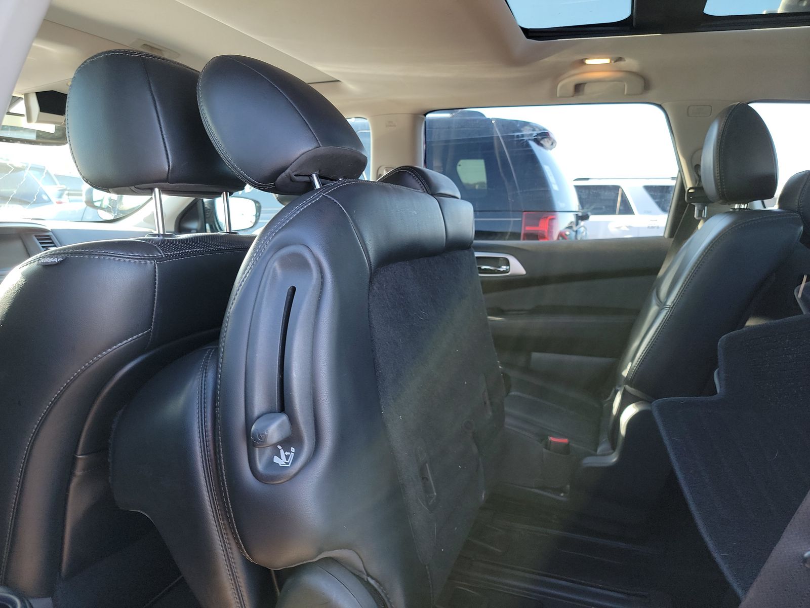 2017 Nissan Pathfinder Platinum AWD