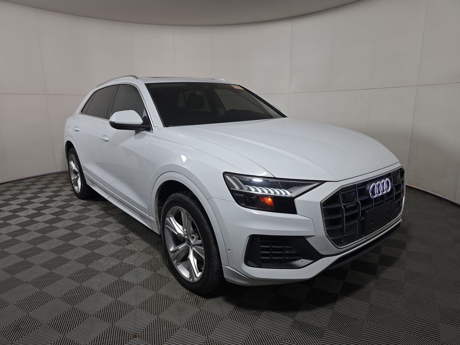 2023 Audi Q8 Premium Plus AWD