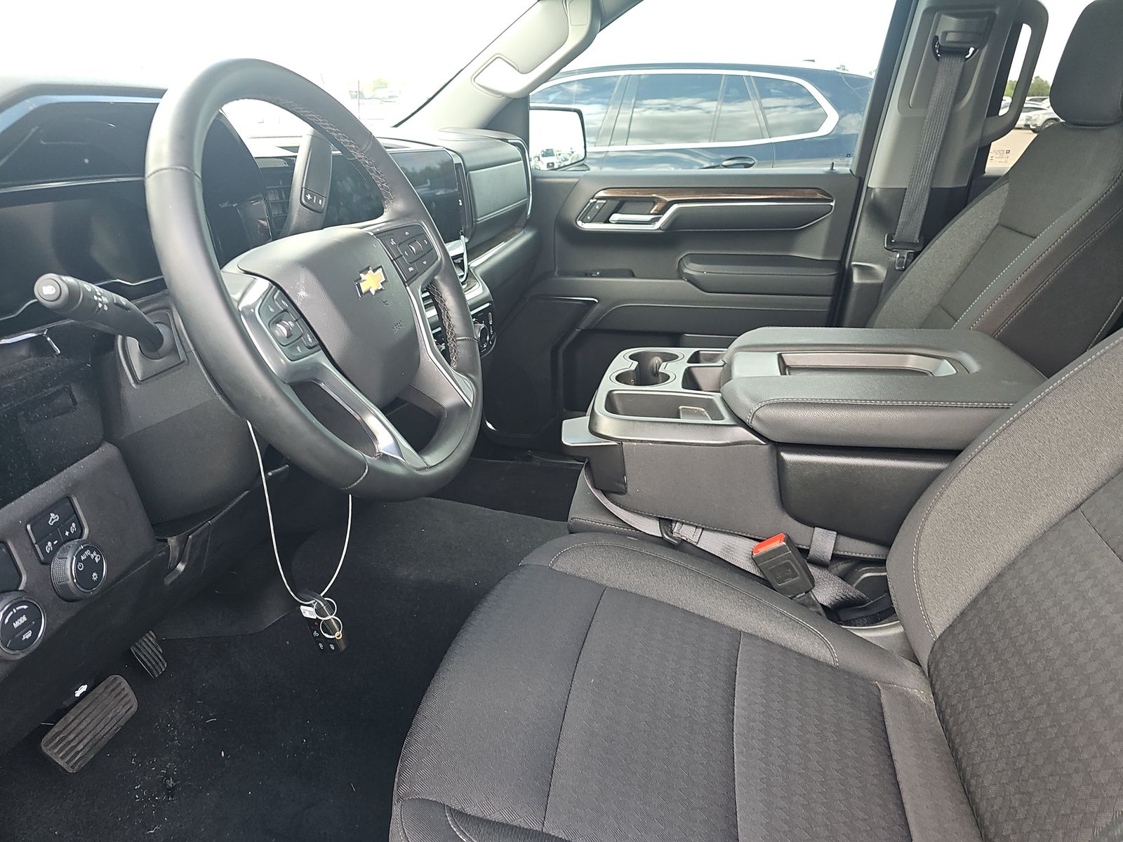 2024 Chevrolet Silverado 1500 LT RWD