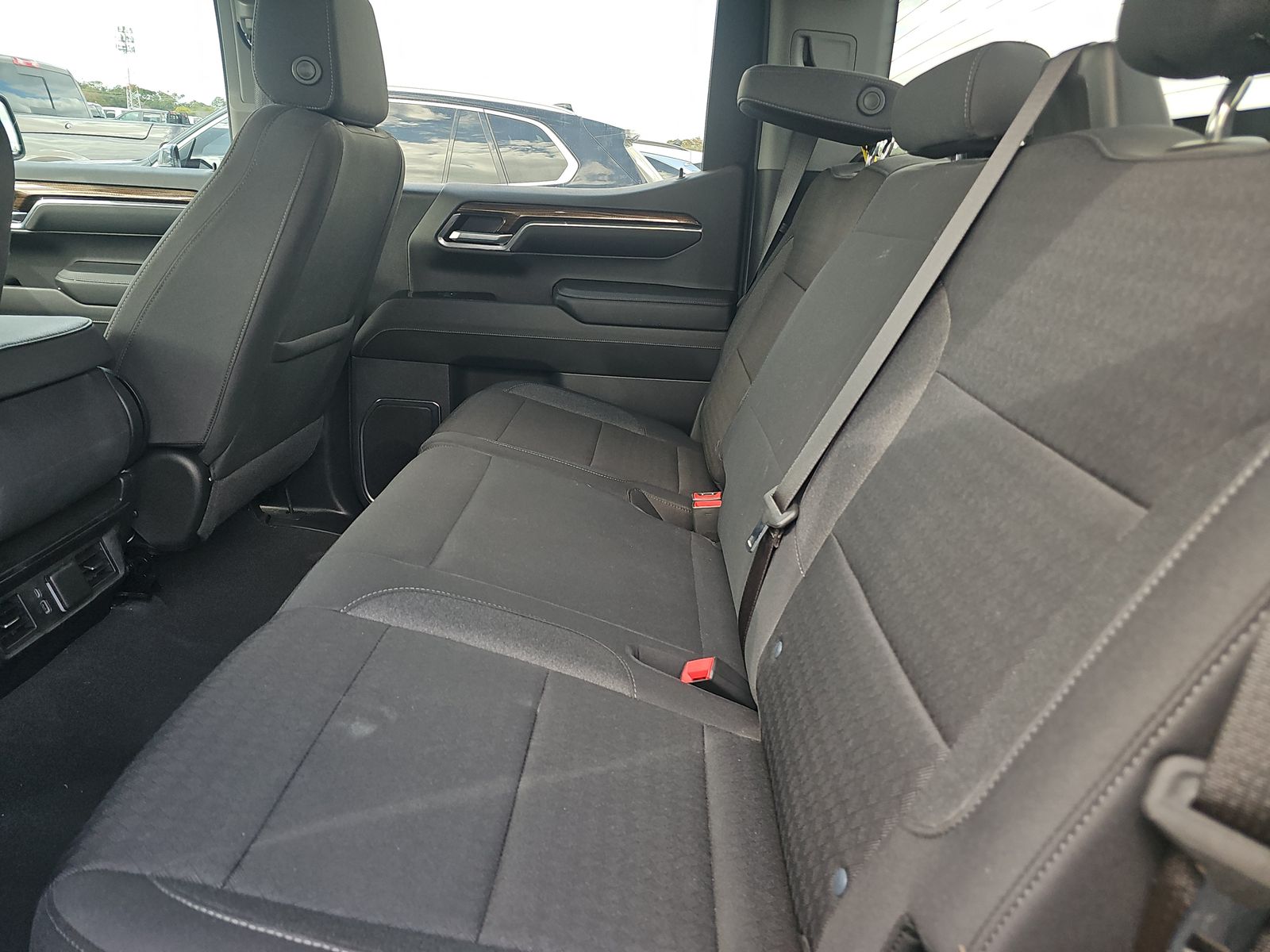 2024 Chevrolet Silverado 1500 LT RWD