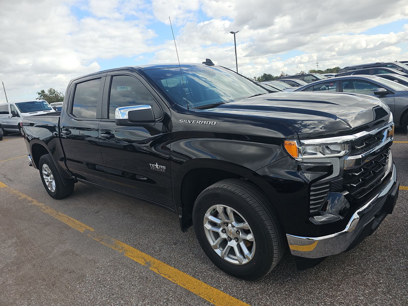 2024 Chevrolet Silverado 1500 LT RWD