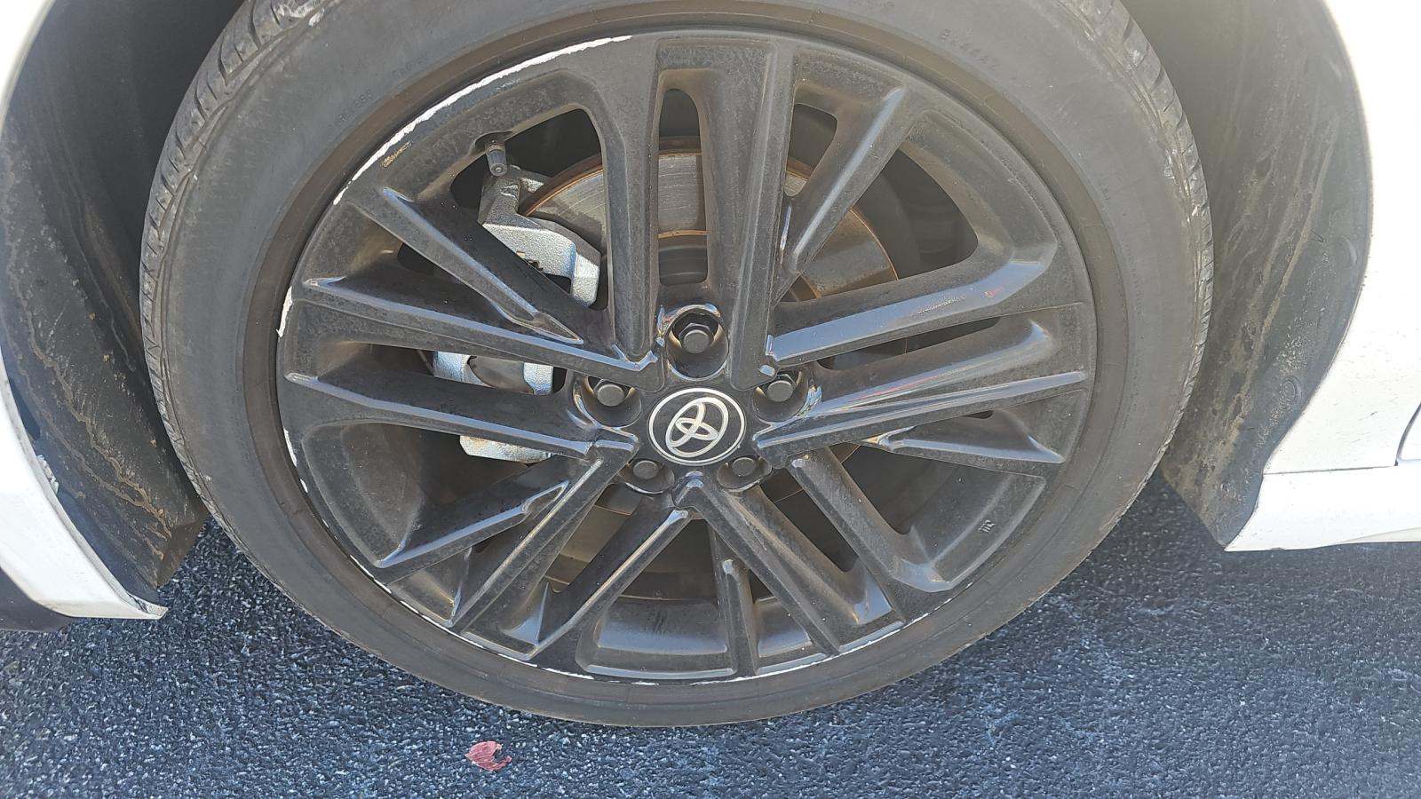 2025 Toyota Camry SE FWD