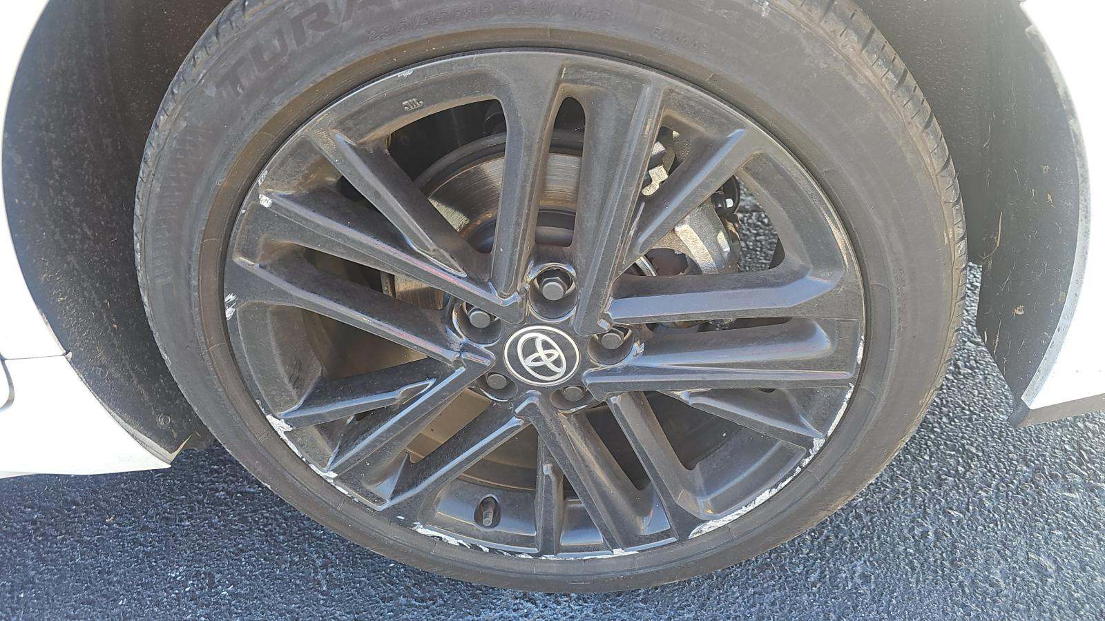 2025 Toyota Camry SE FWD