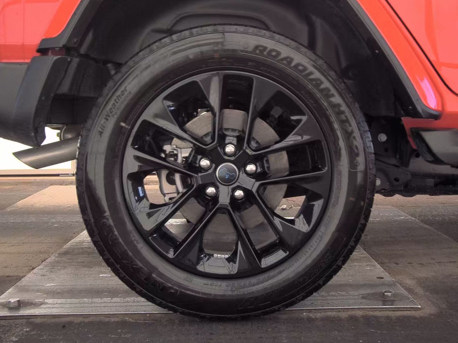 2025 Jeep Wrangler 4xe Sahara AWD