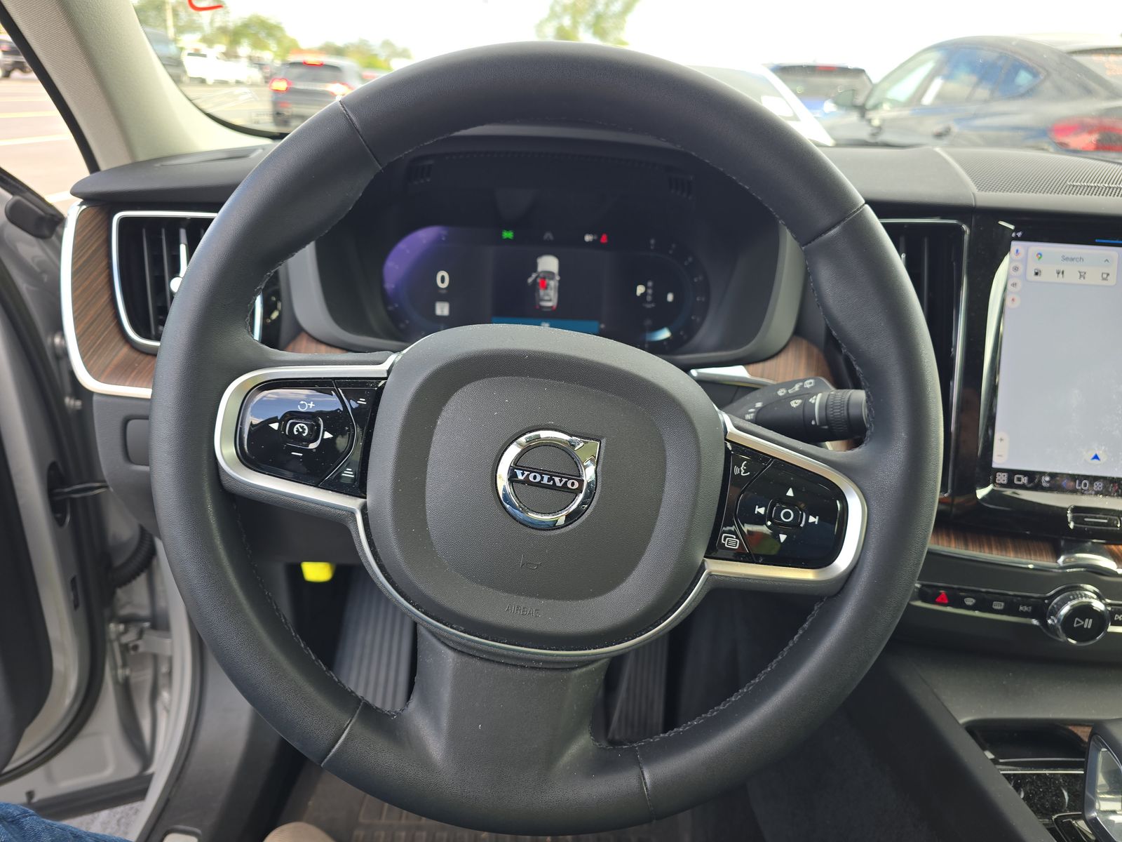 2023 Volvo XC60 B5 Plus FWD