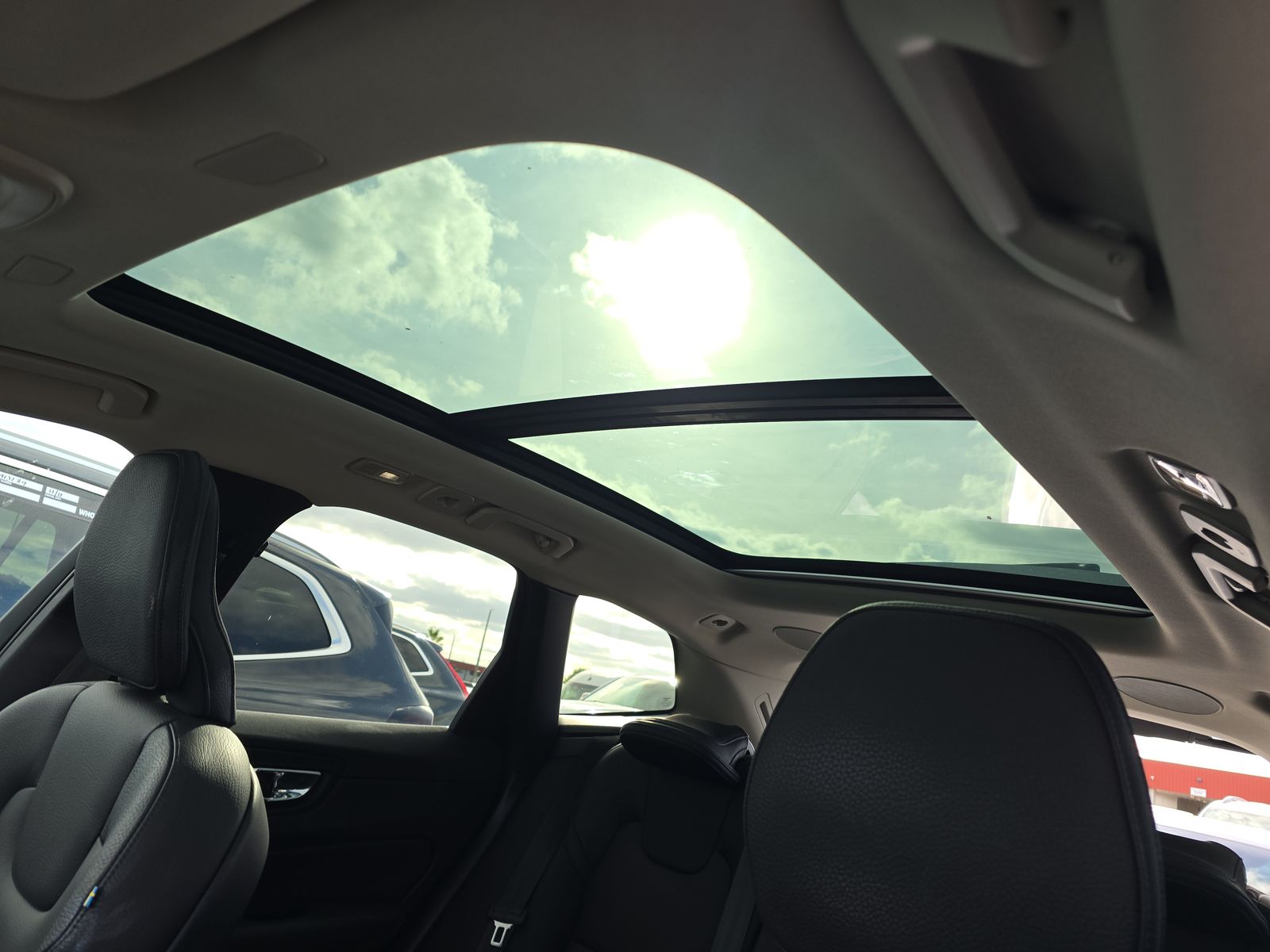 2023 Volvo XC60 B5 Plus FWD