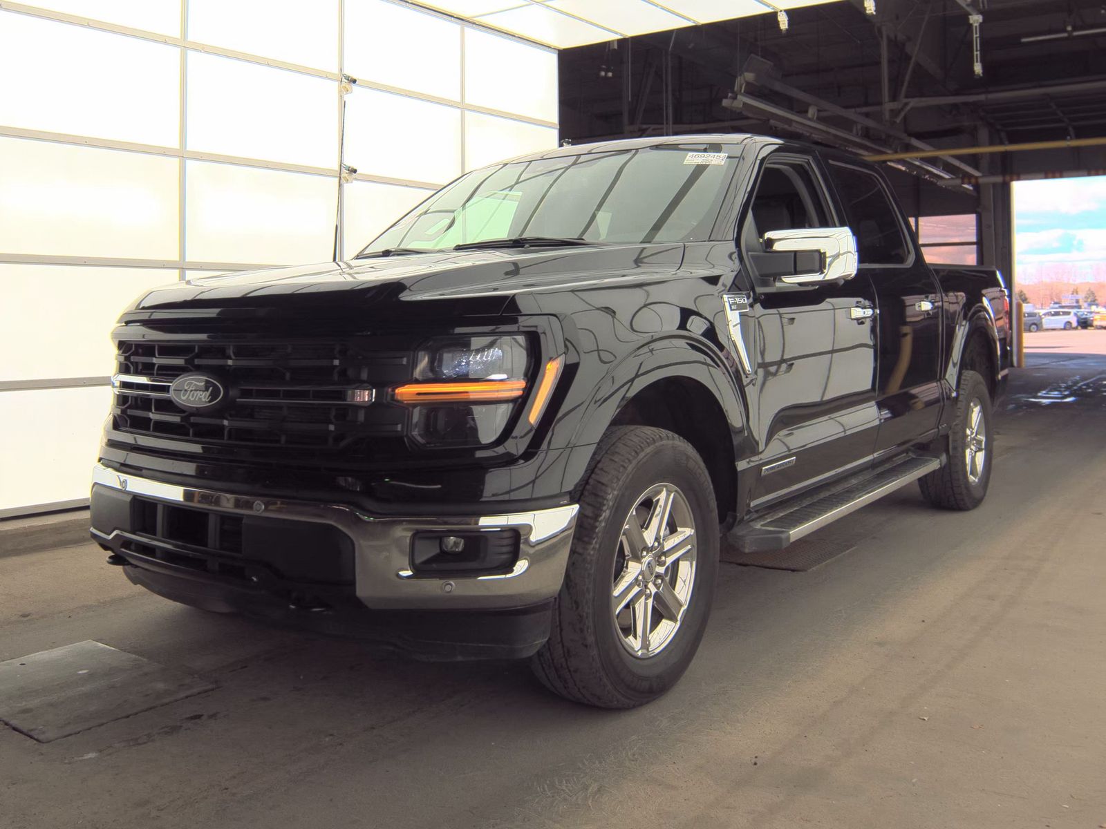 2024 Ford F-150 Hybrid XLT AWD