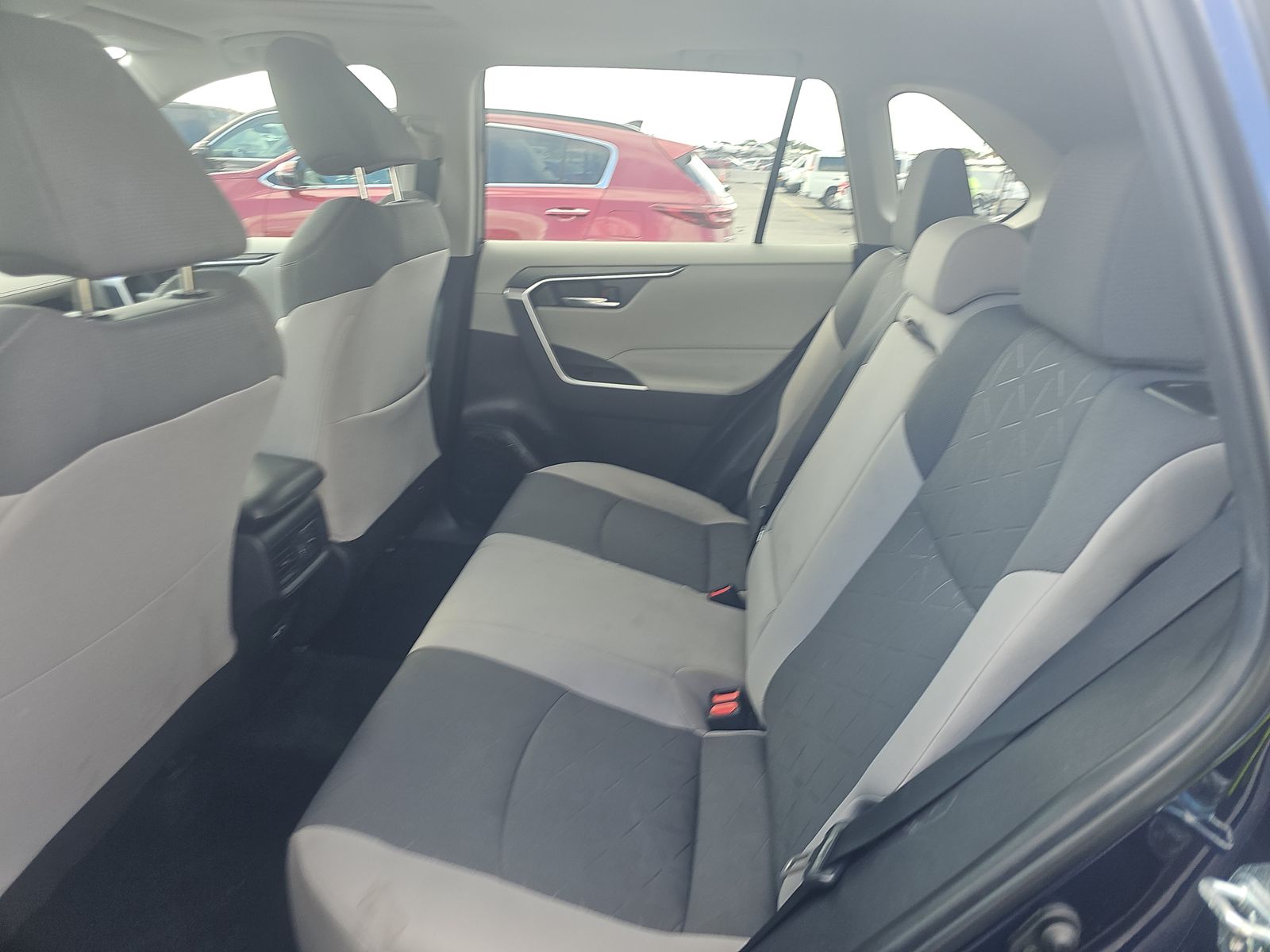 2023 Toyota RAV4 XLE FWD