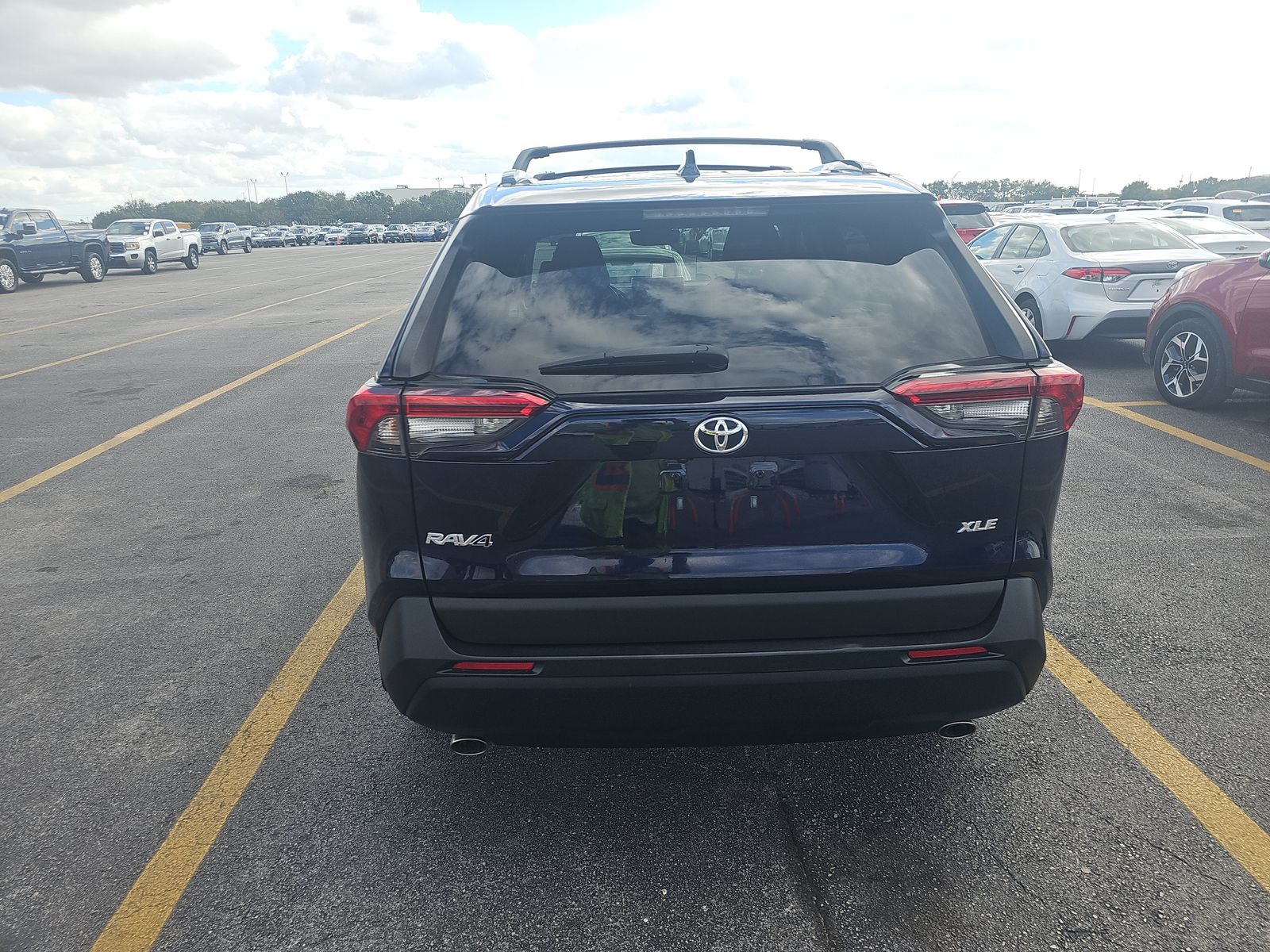 2023 Toyota RAV4 XLE FWD