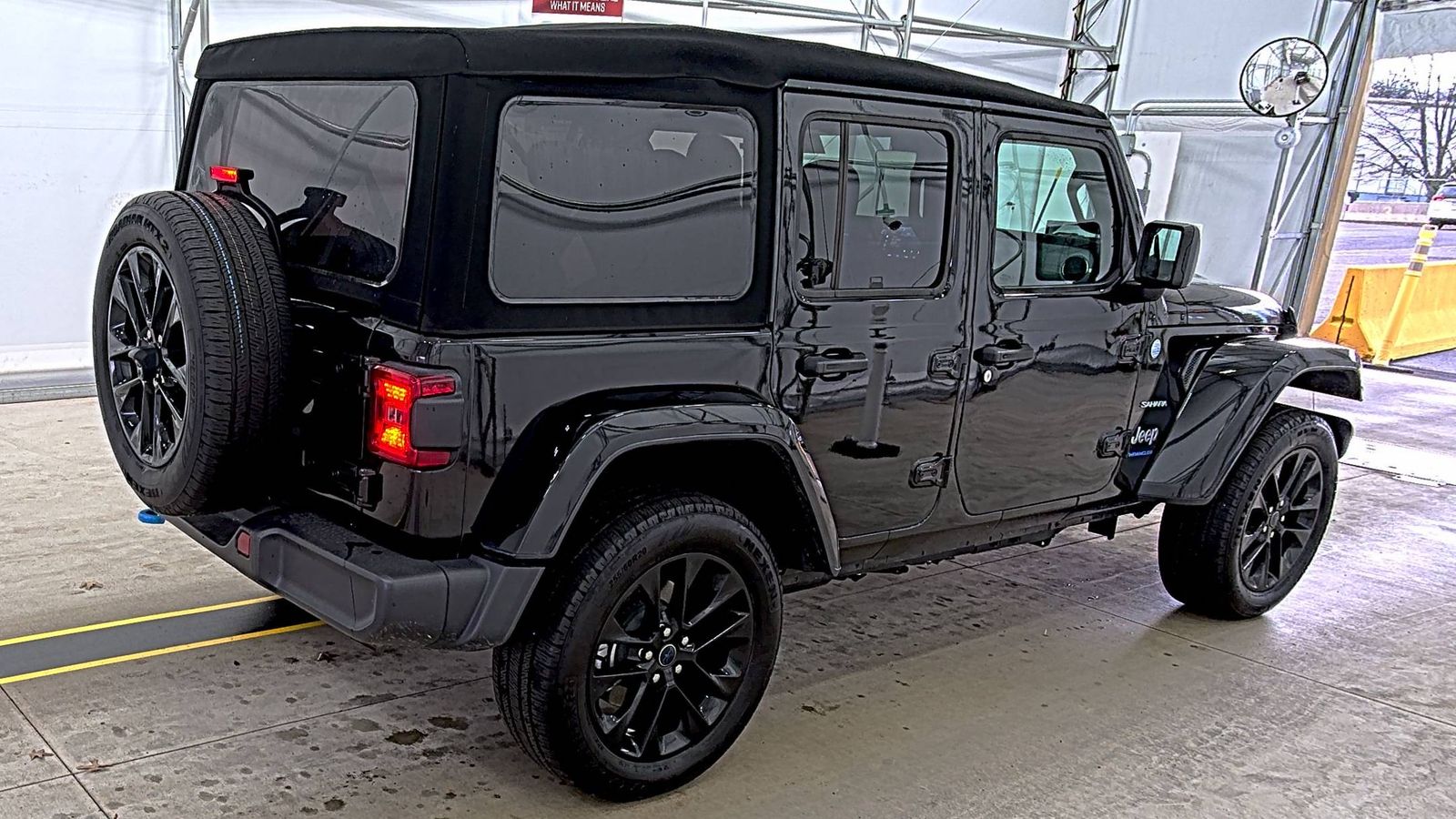 2024 Jeep Wrangler 4xe Sahara AWD