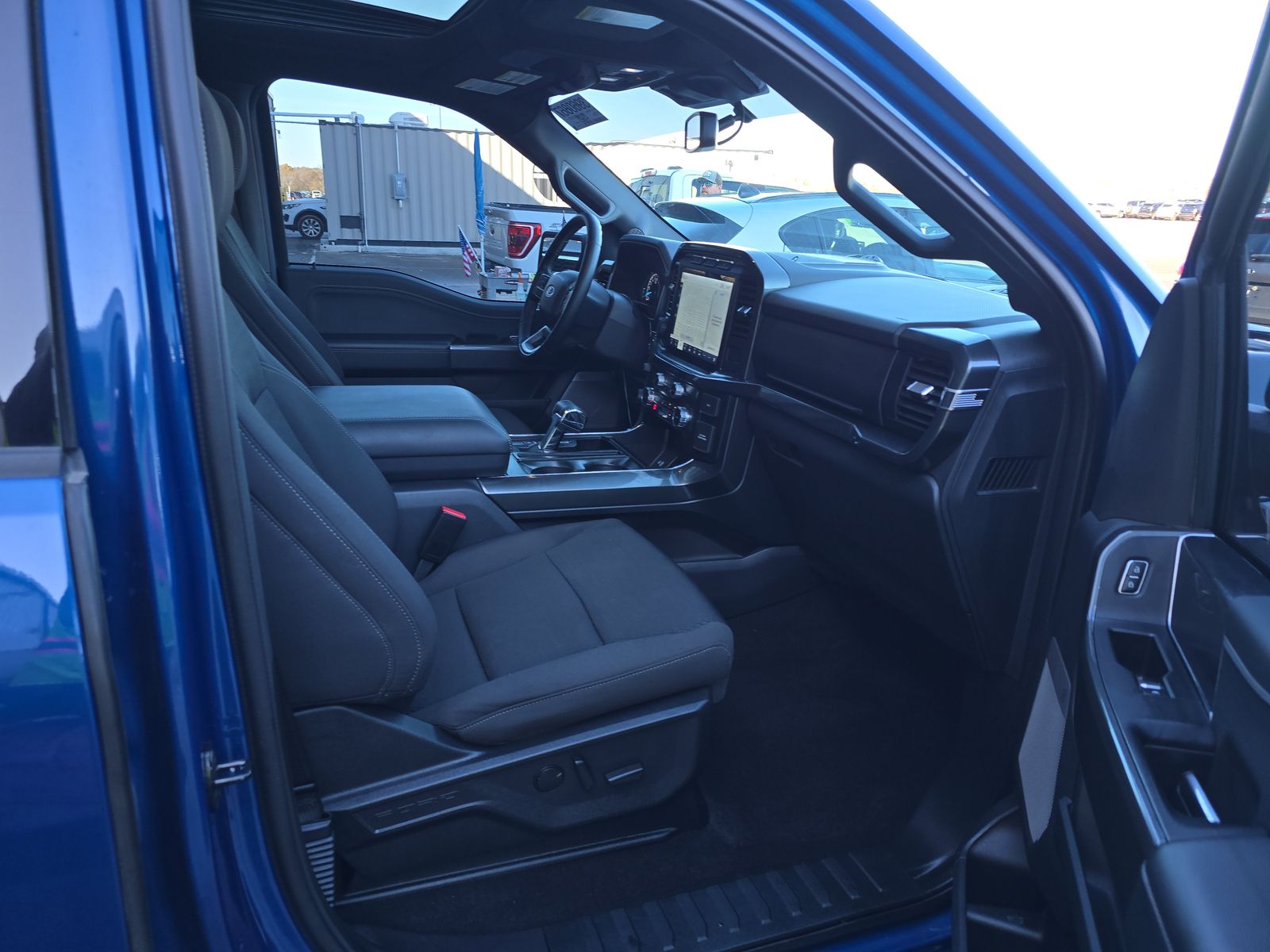 2023 Ford F-150 XLT AWD