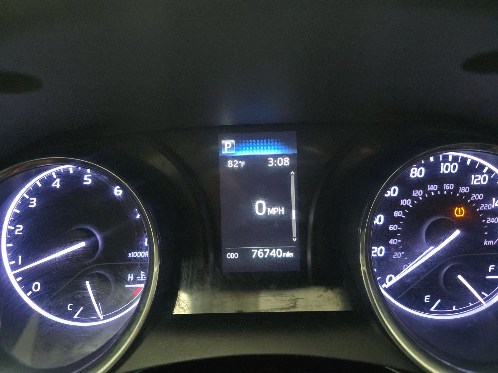 2020 Toyota Camry SE FWD