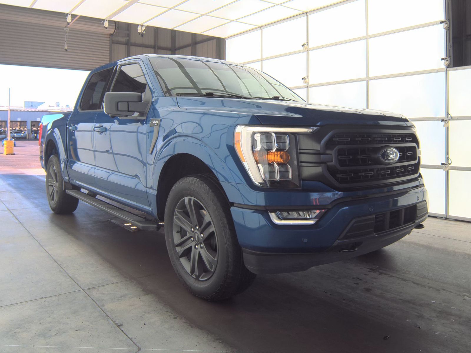 2023 Ford F-150 XLT AWD