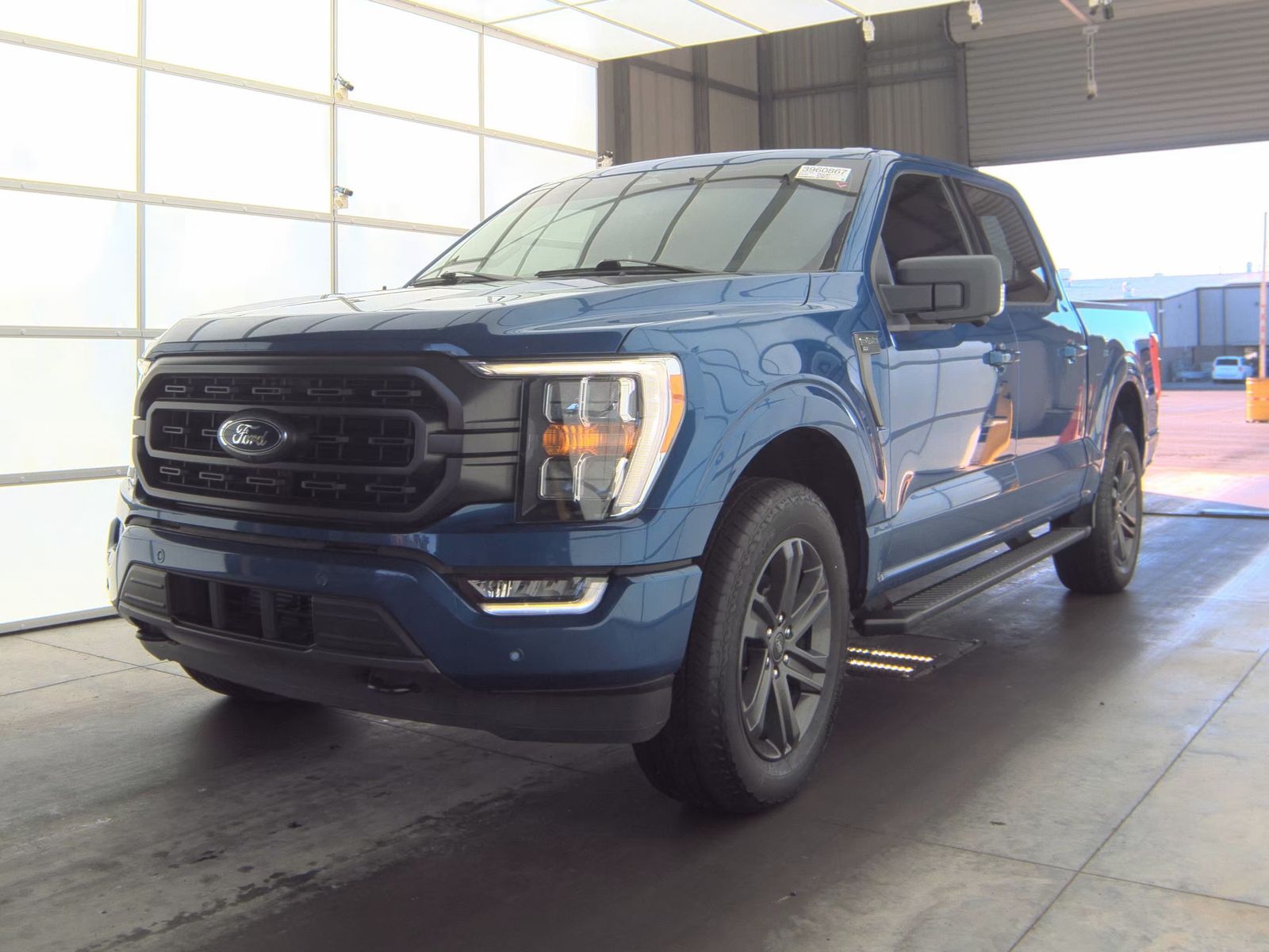 2023 Ford F-150 XLT AWD
