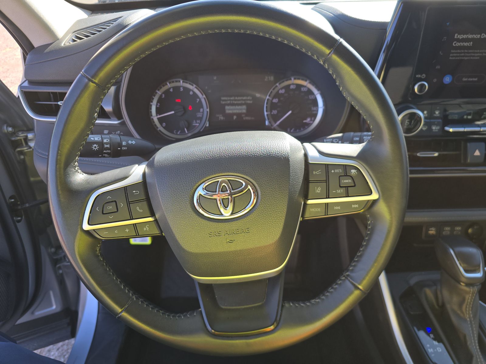 2024 Toyota Highlander LE FWD