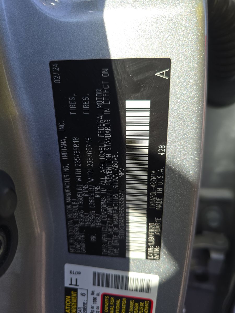 2024 Toyota Highlander LE FWD