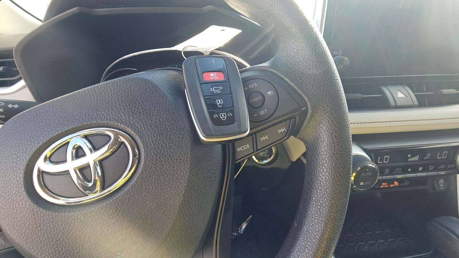 2023 Toyota RAV4 XLE FWD