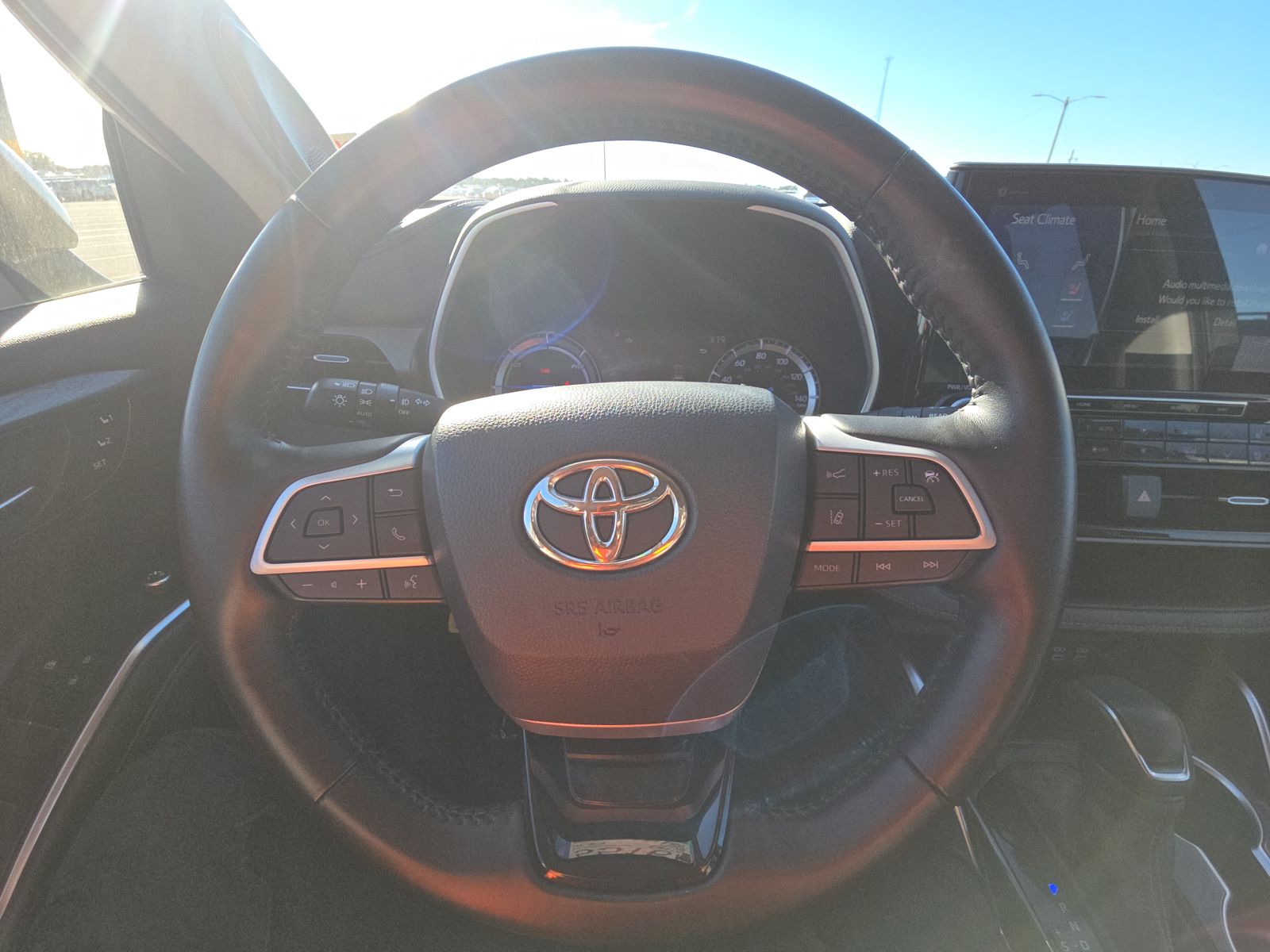 2022 Toyota Highlander Hybrid Limited AWD