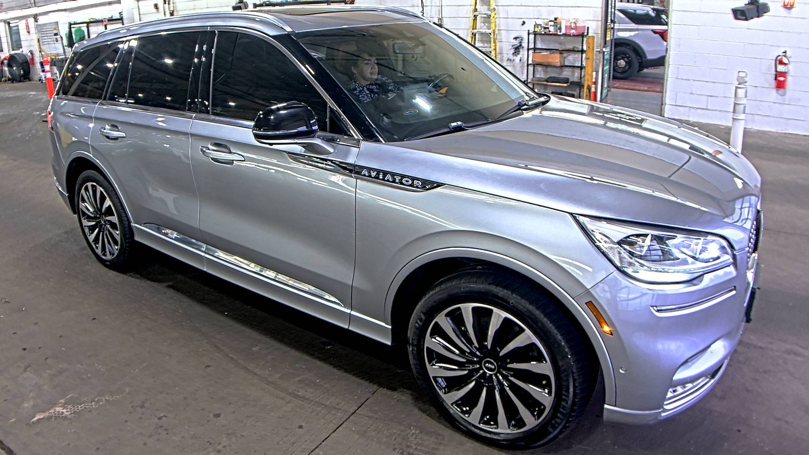 2023 Lincoln Aviator Plug-In Hybrid Black Label Grand Touring AWD