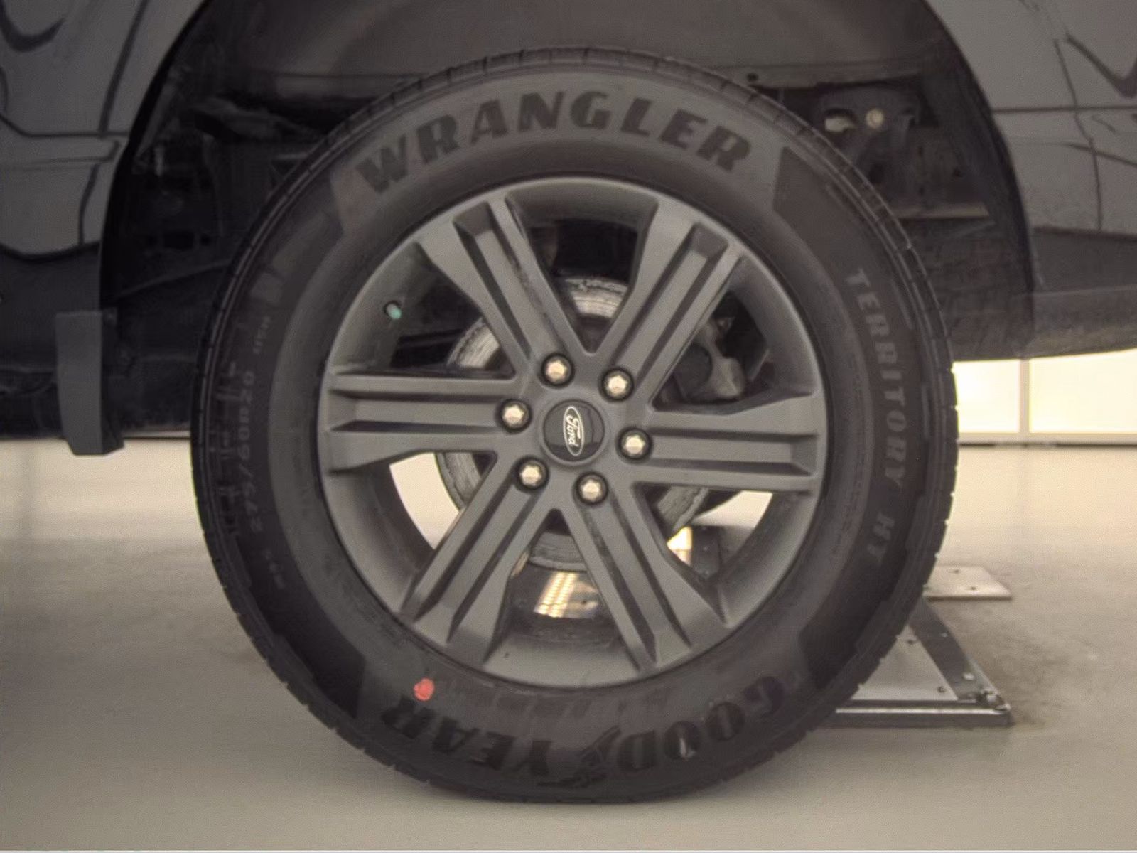 2023 Ford F-150 Lariat AWD