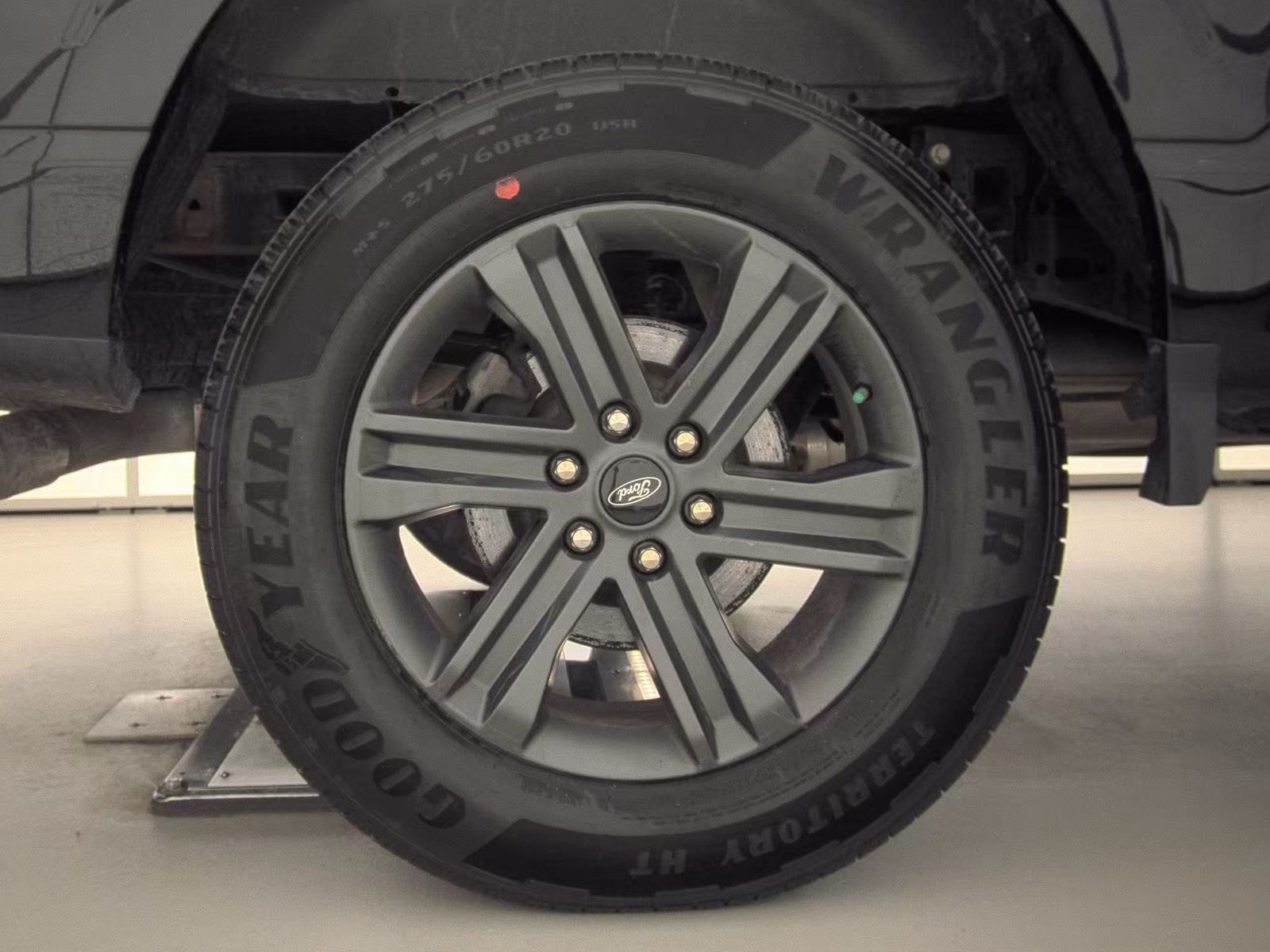 2023 Ford F-150 Lariat AWD