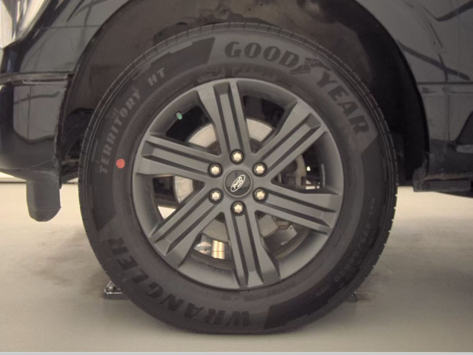 2023 Ford F-150 Lariat AWD