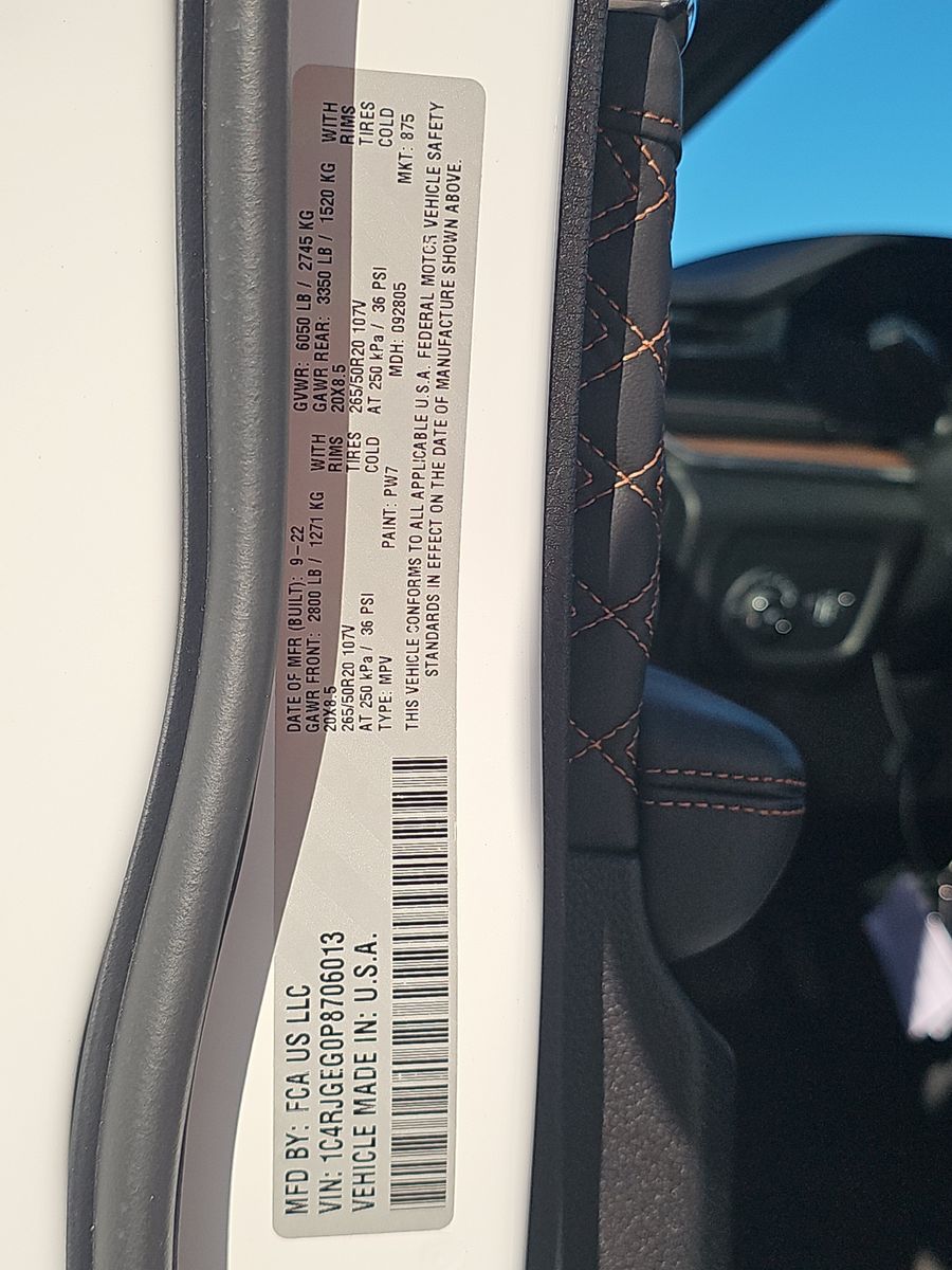 2023 Jeep Grand Cherokee Summit RWD