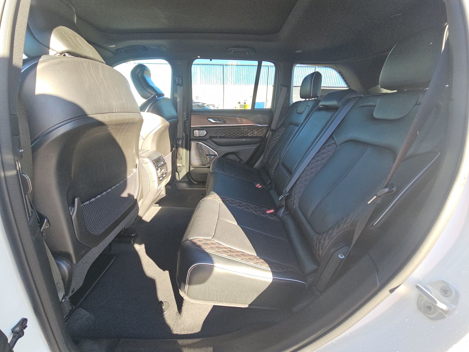 2023 Jeep Grand Cherokee Summit RWD