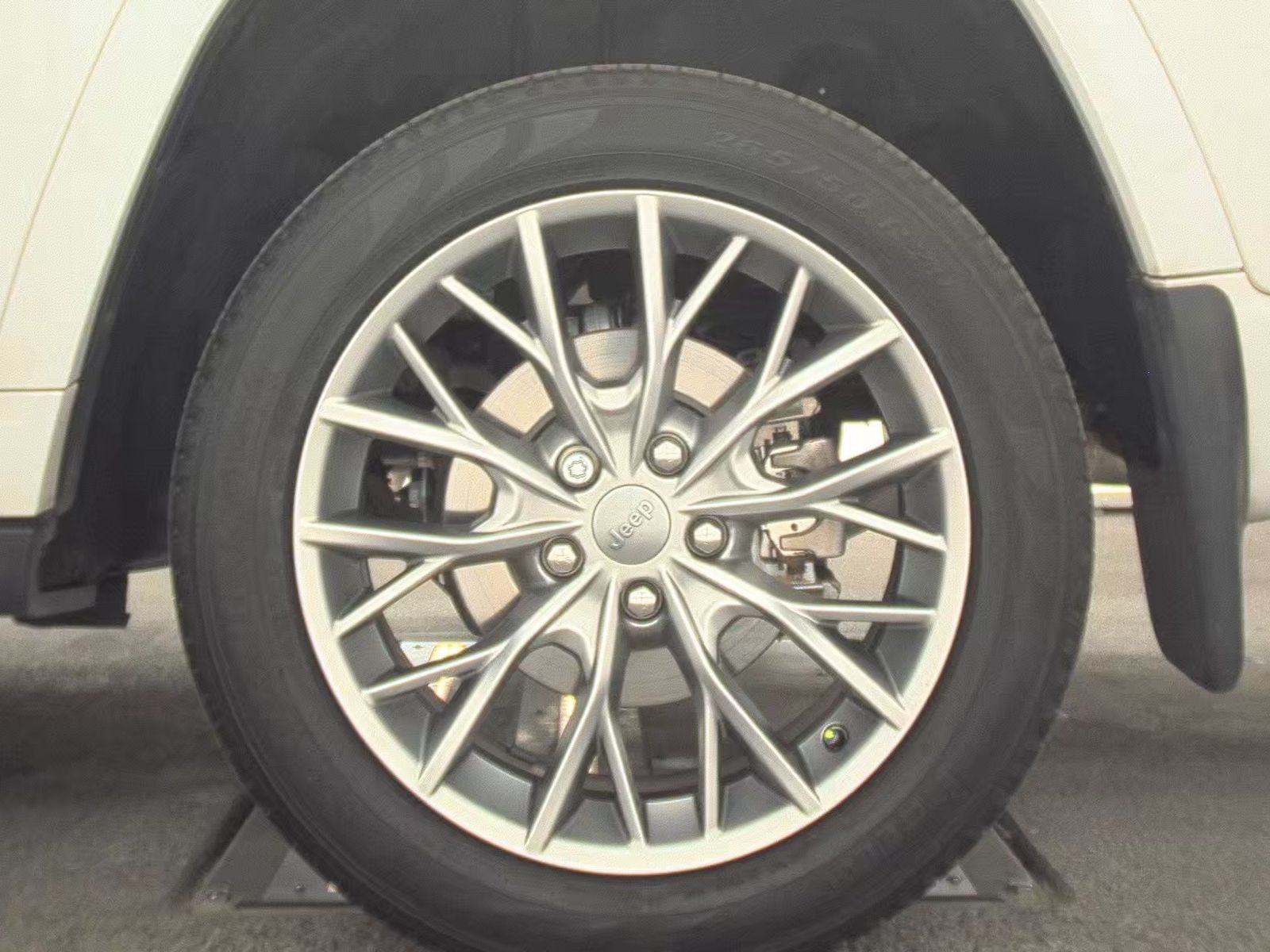 2023 Jeep Grand Cherokee Summit RWD