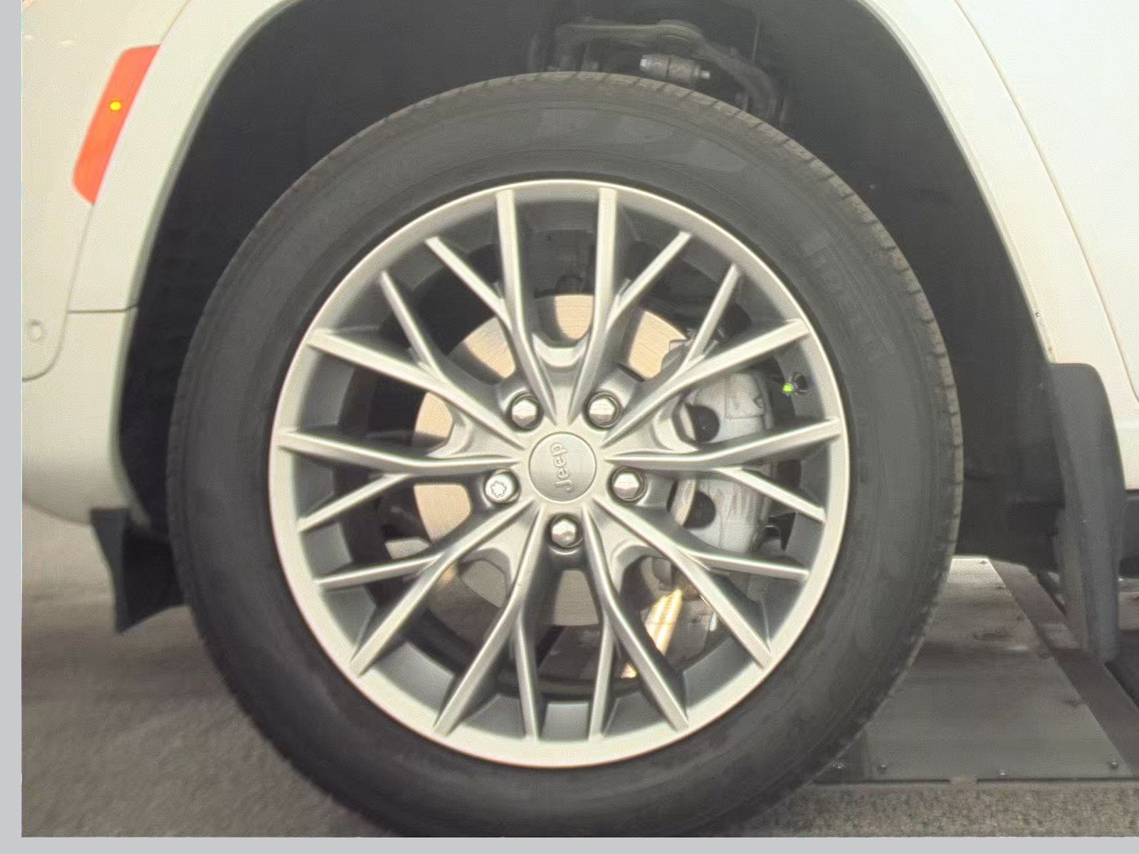 2023 Jeep Grand Cherokee Summit RWD