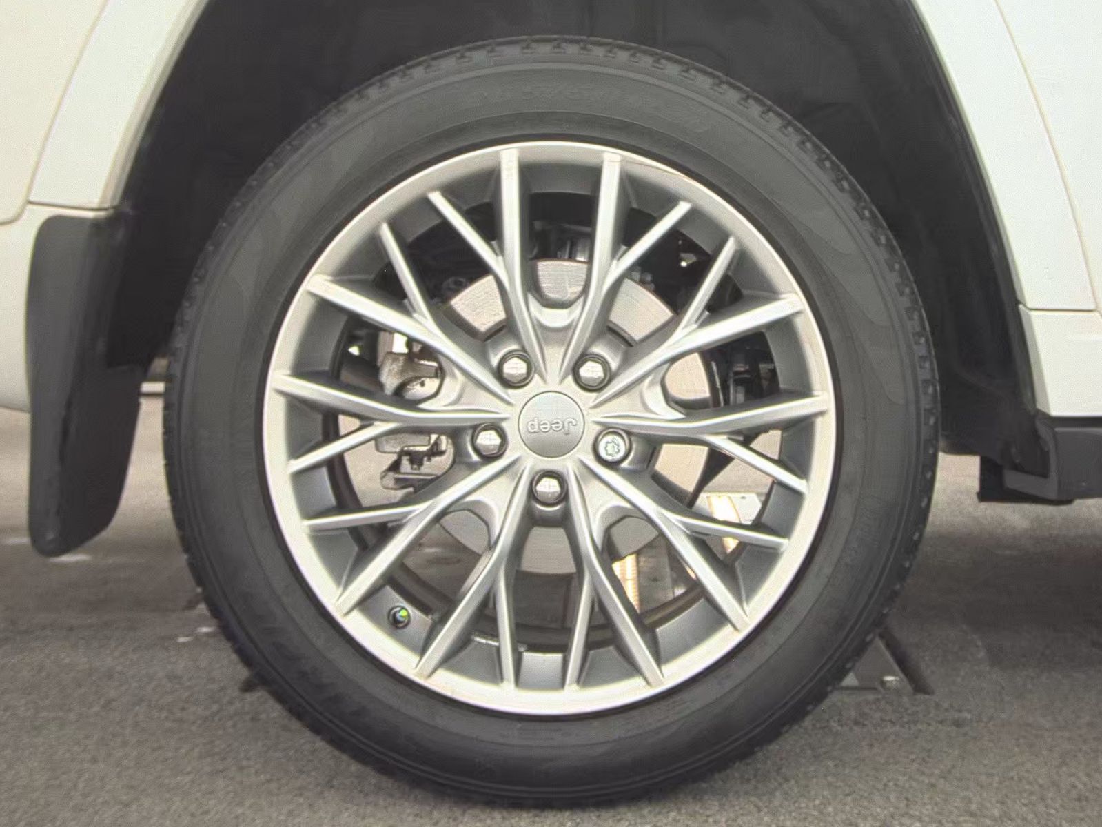 2023 Jeep Grand Cherokee Summit RWD