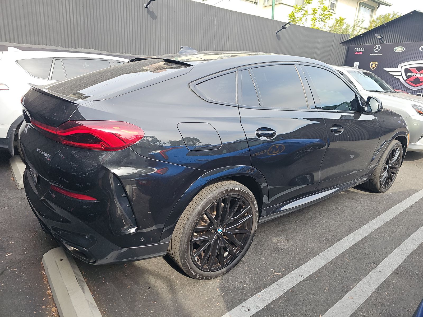2023 BMW X6 xDrive40i AWD
