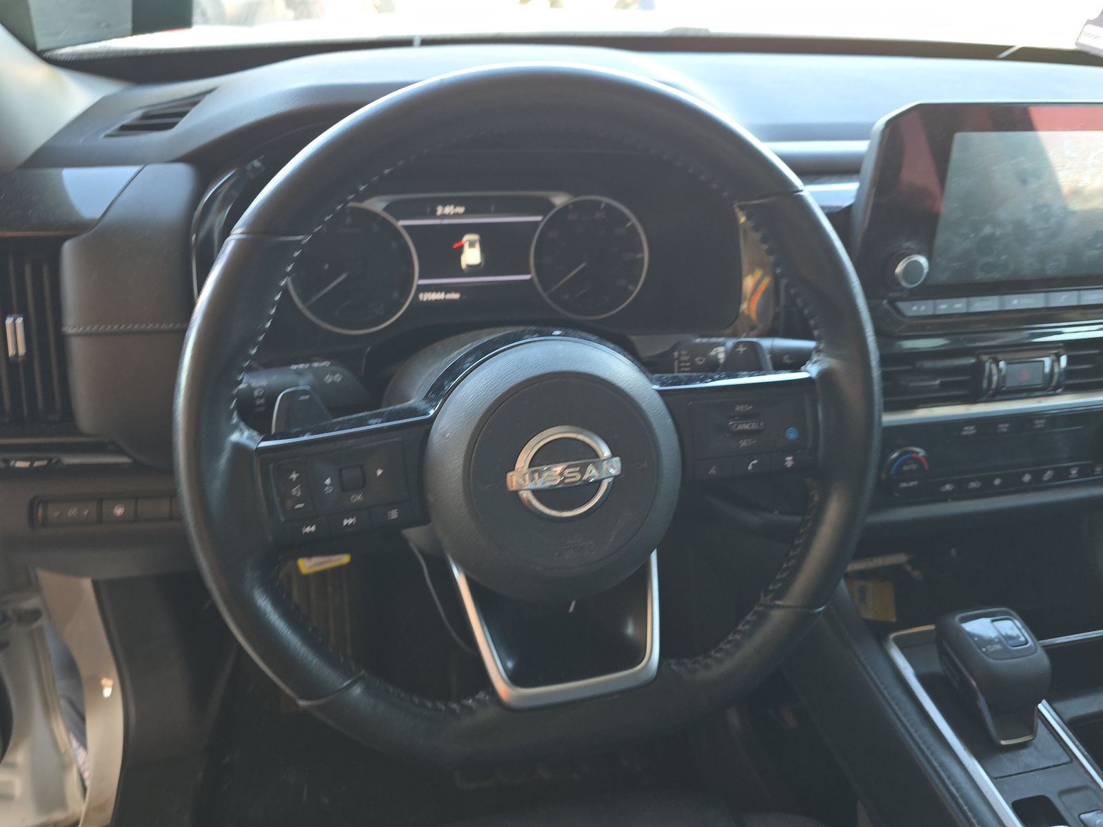 2022 Nissan Pathfinder SV FWD