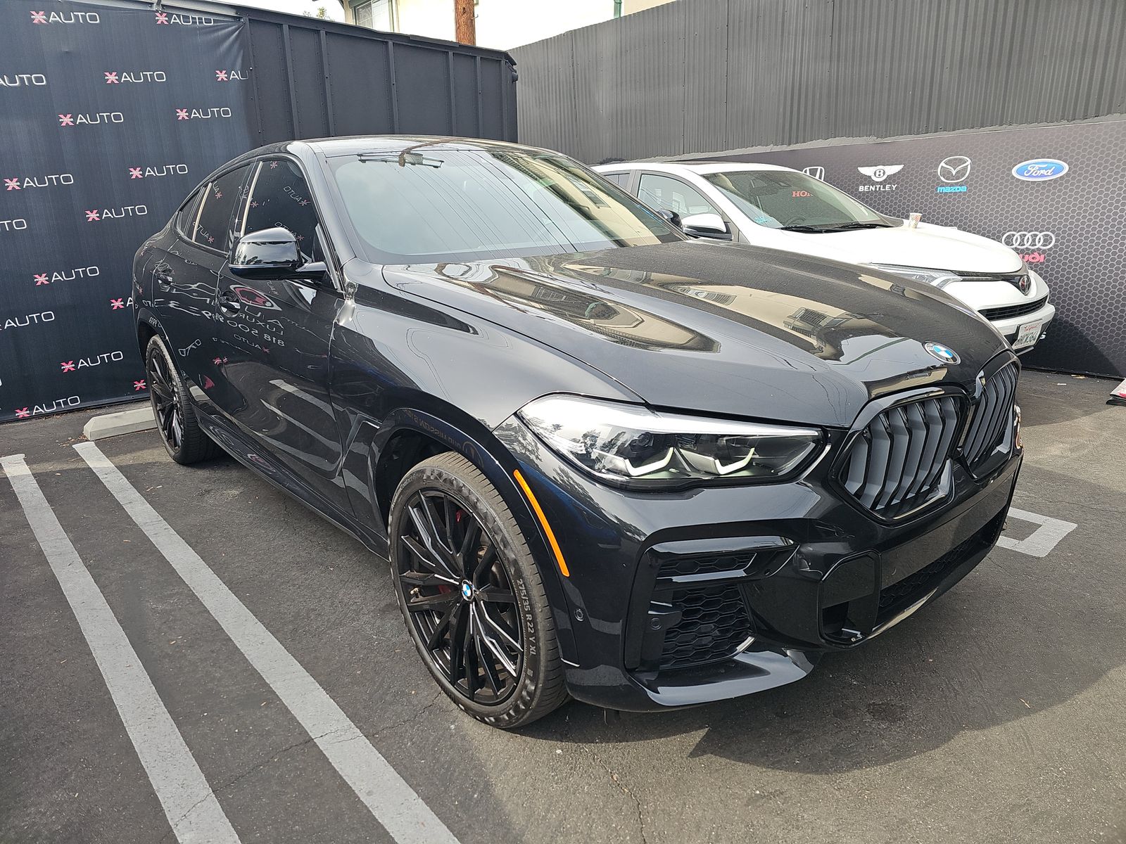 2023 BMW X6 xDrive40i AWD