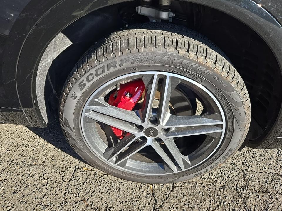 2025 Audi Q5 e Plug-In Hybrid S line Premium Plus AWD