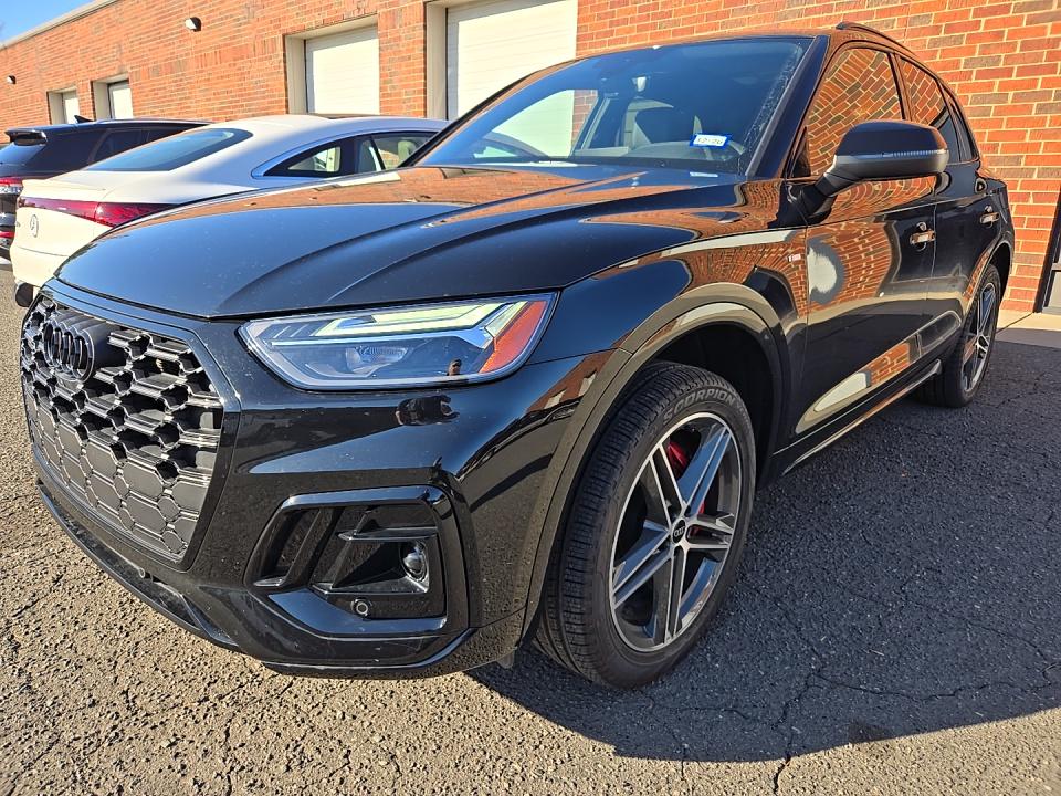 2025 Audi Q5 e Plug-In Hybrid S line Premium Plus AWD