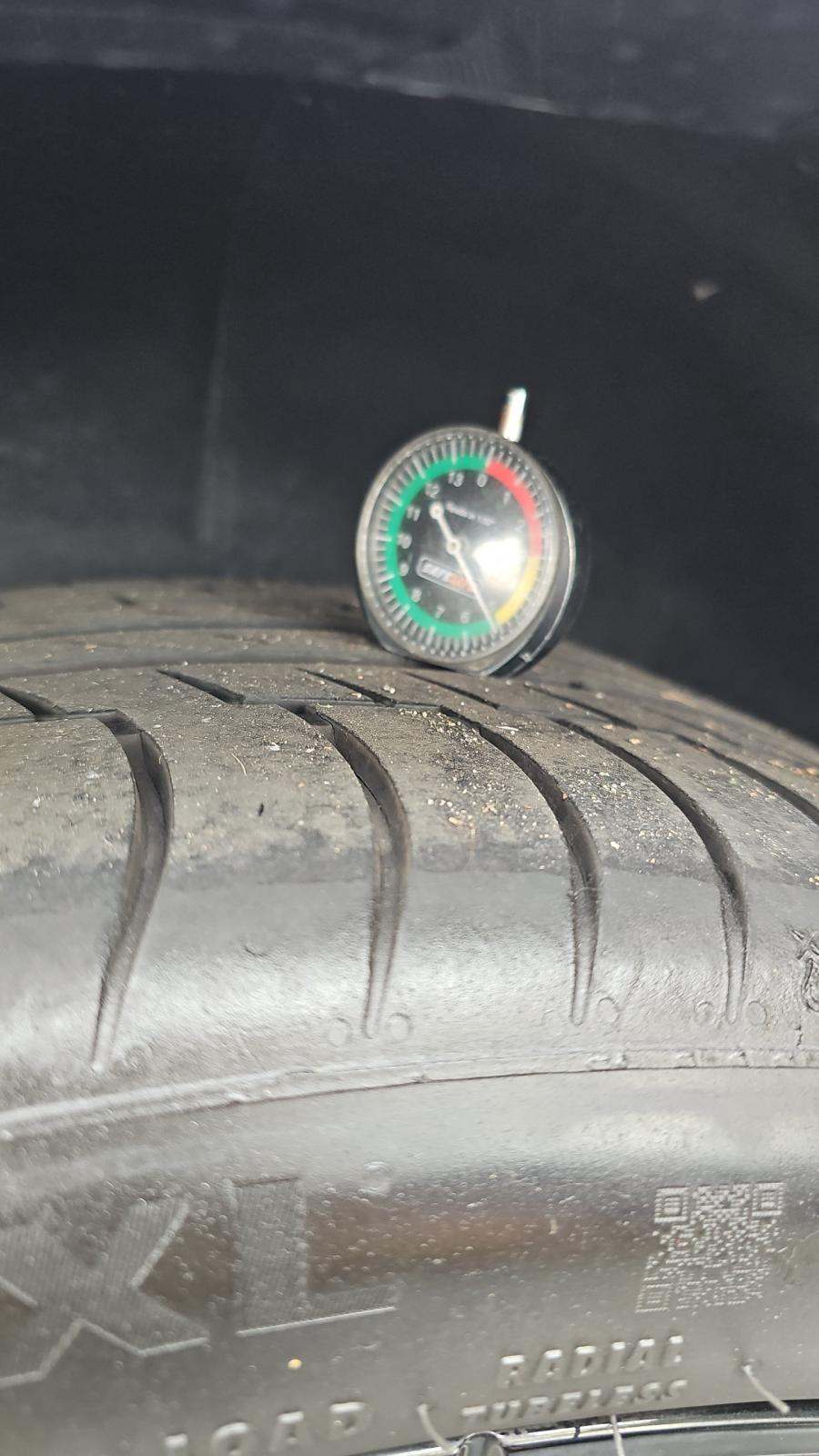 2023 BMW X6 xDrive40i AWD