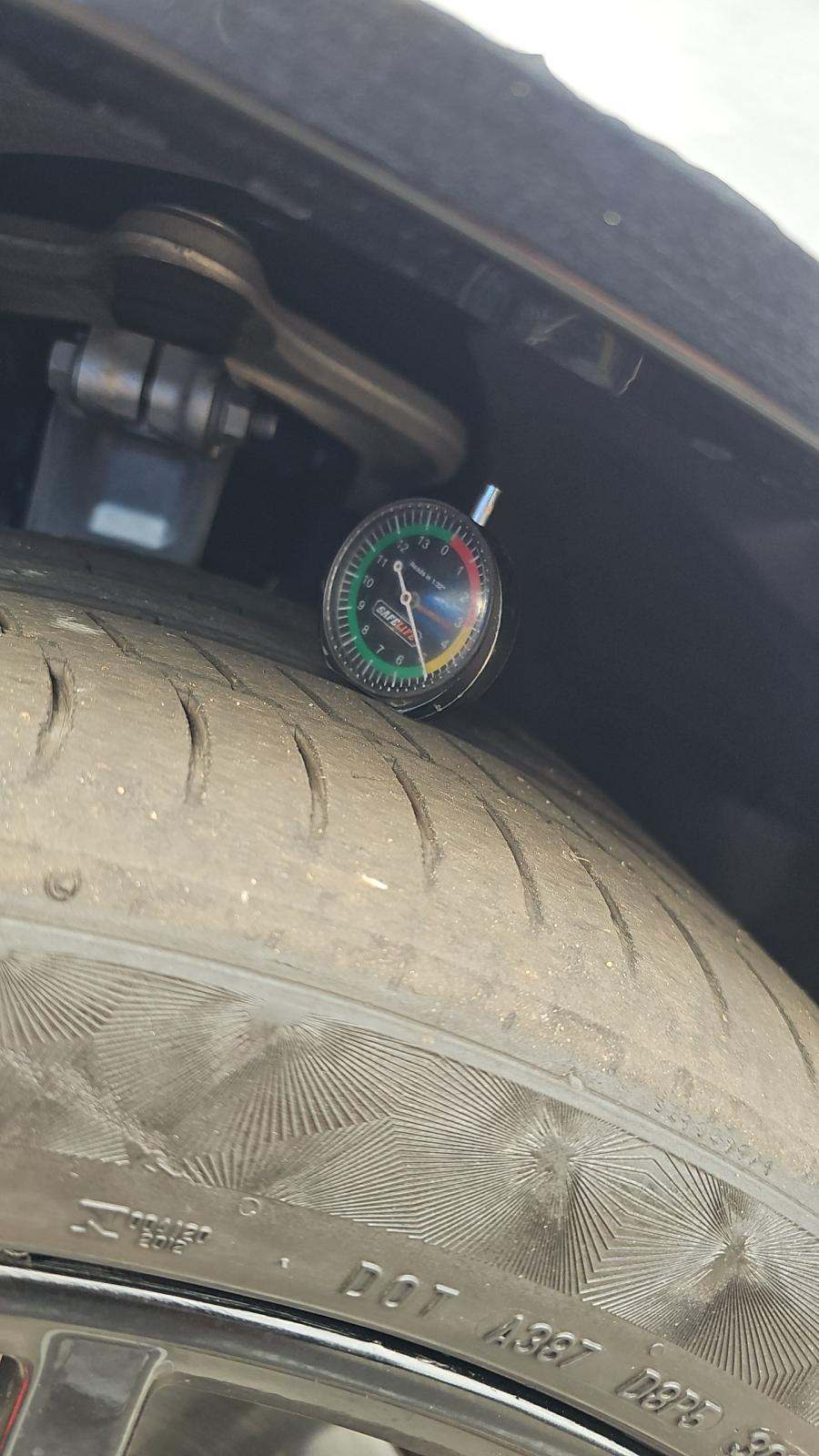 2023 BMW X6 xDrive40i AWD