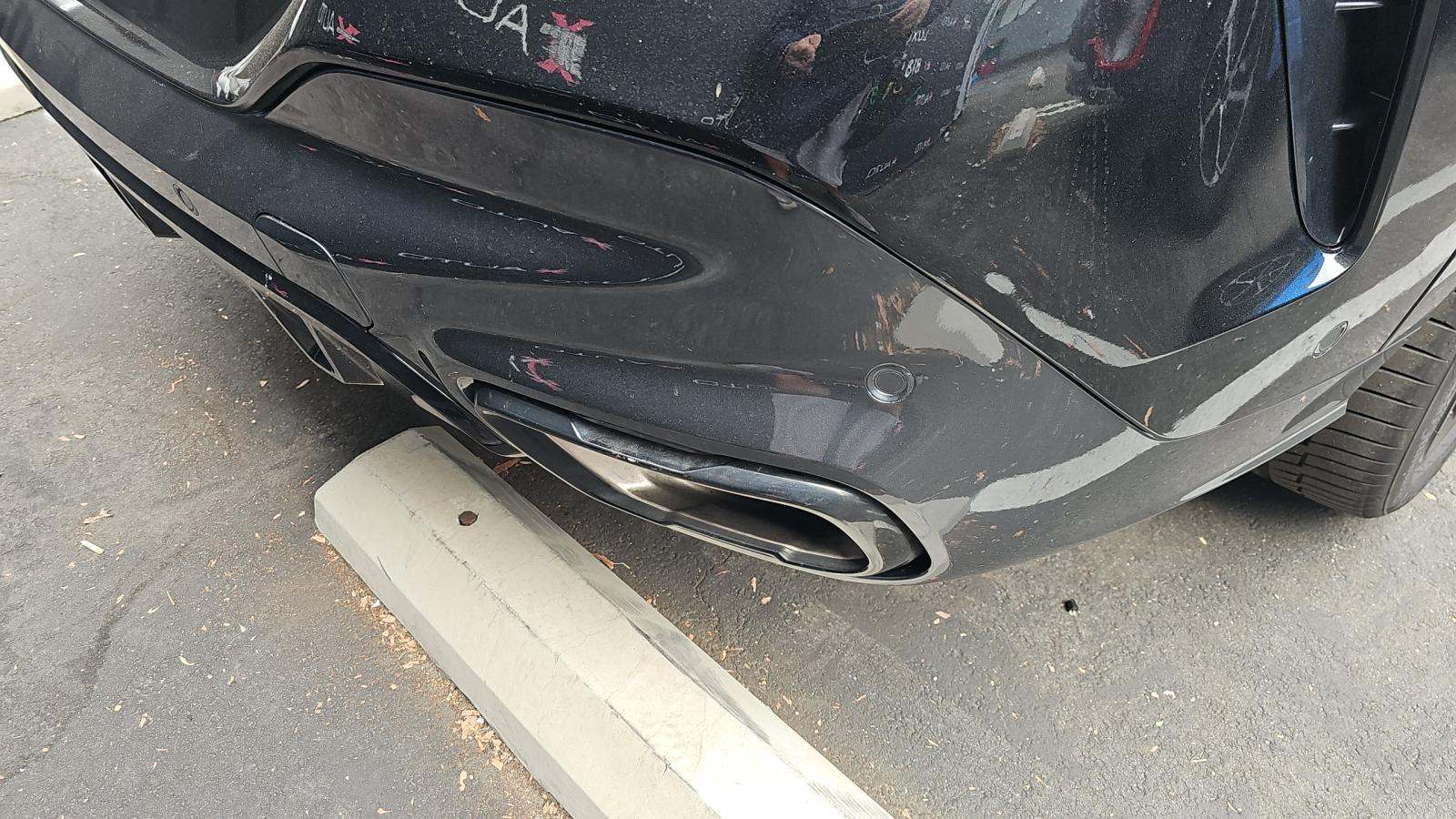 2023 BMW X6 xDrive40i AWD