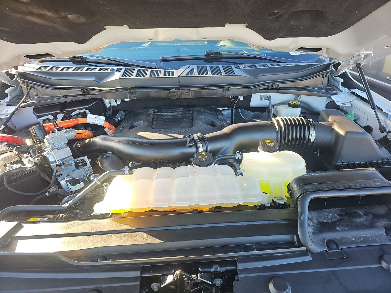 2023 Ford F-150 Hybrid XLT AWD