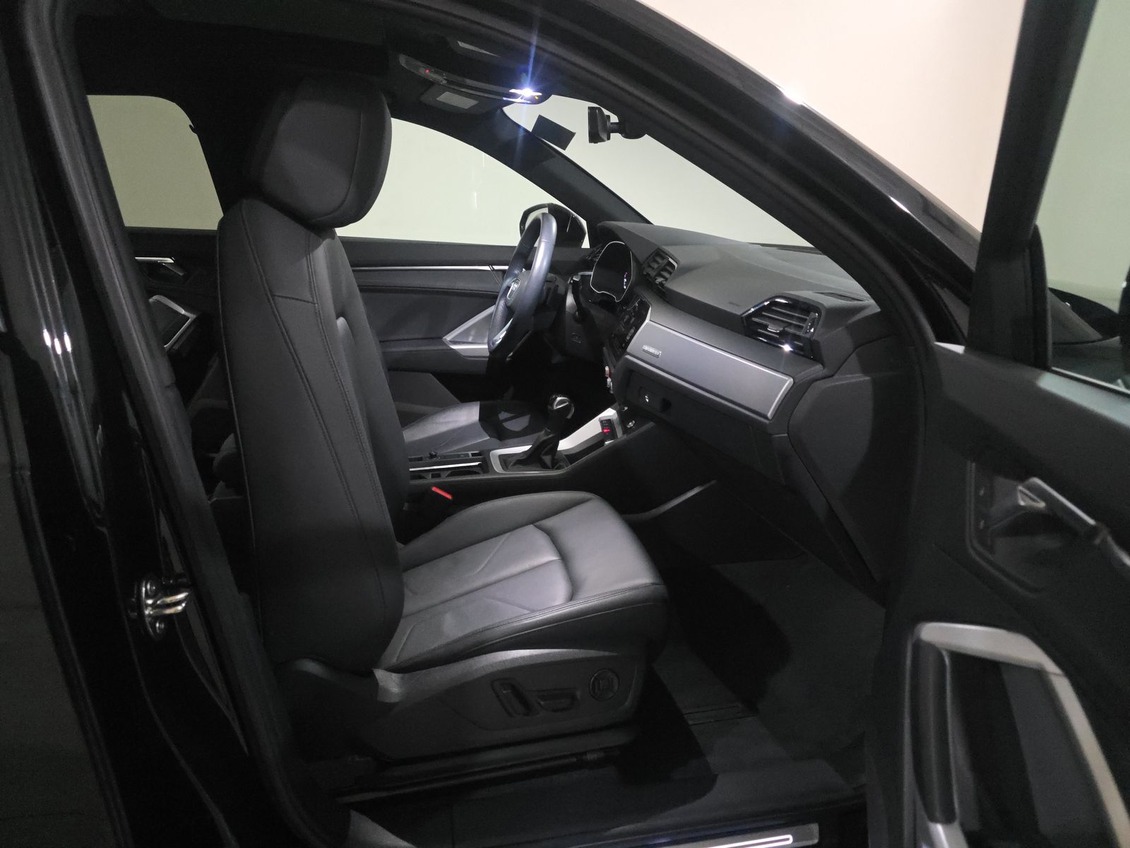 2023 Audi Q3 S line Premium AWD