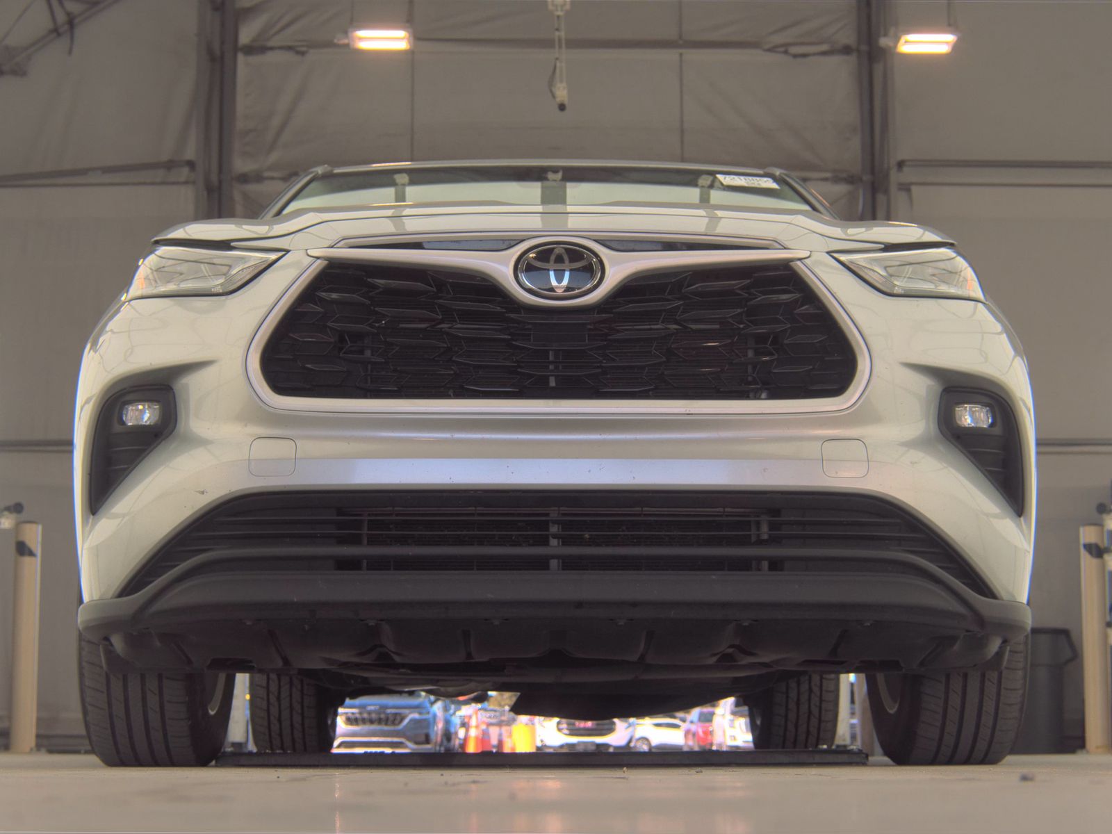 2024 Toyota Highlander LE FWD