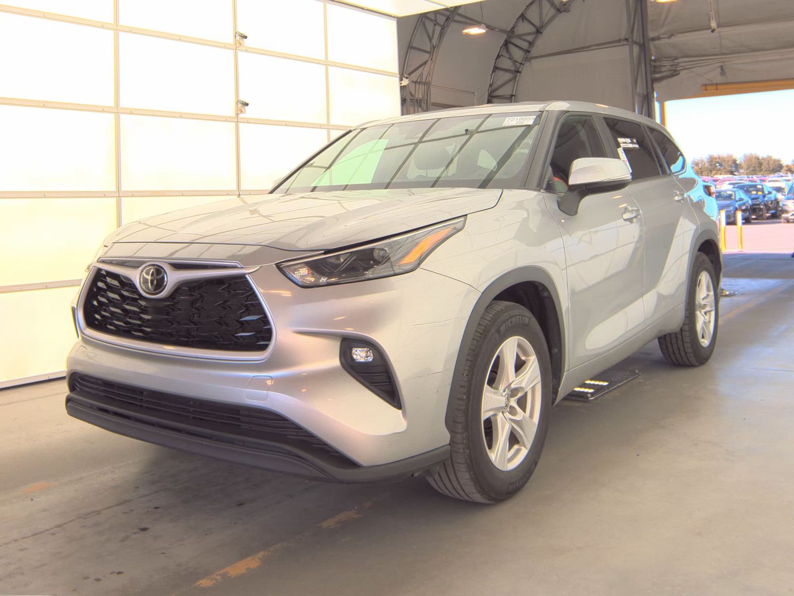 2024 Toyota Highlander LE FWD